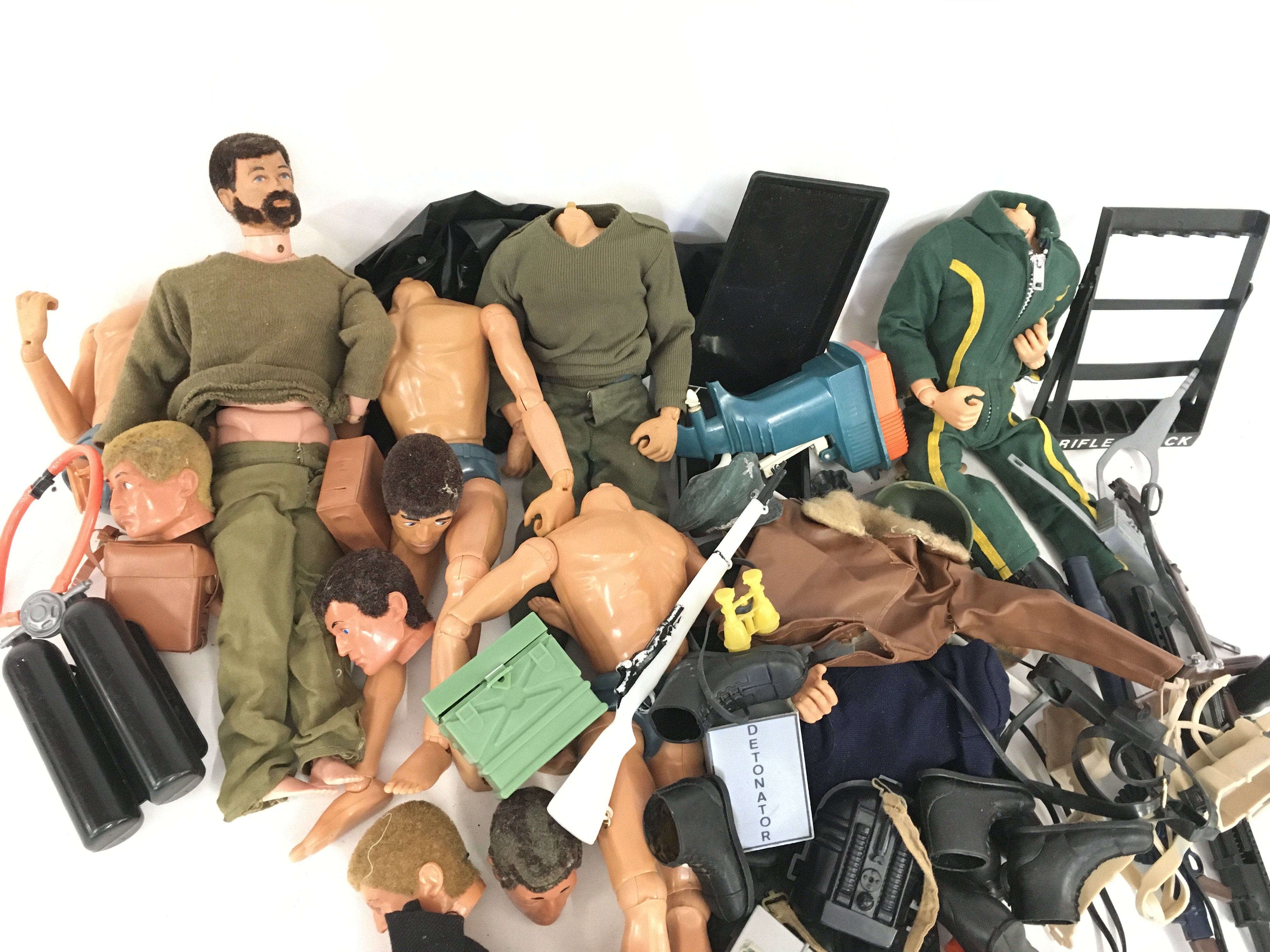 A Collection of Vintage Action men and Accessories - Image 2 of 3