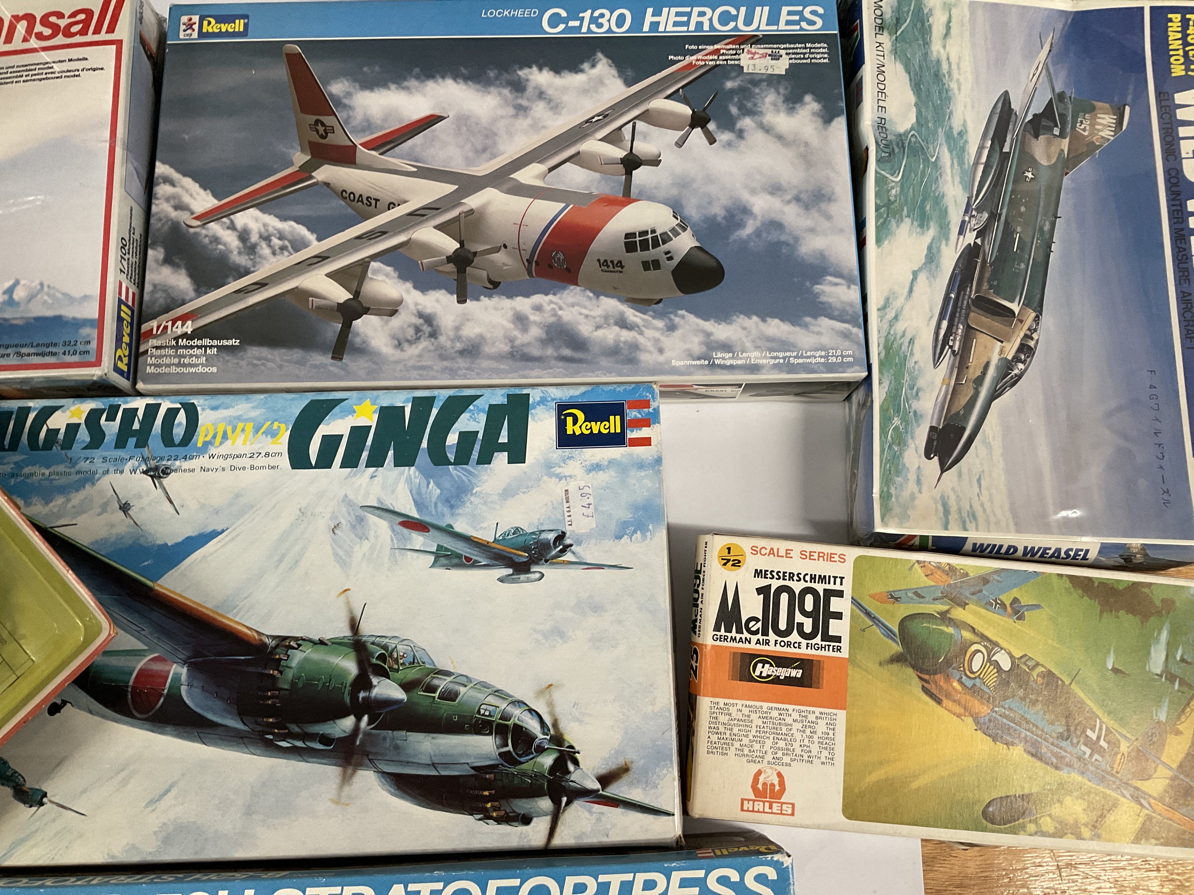 A Collection of Various Model Aircraft kits all co - Bild 4 aus 5