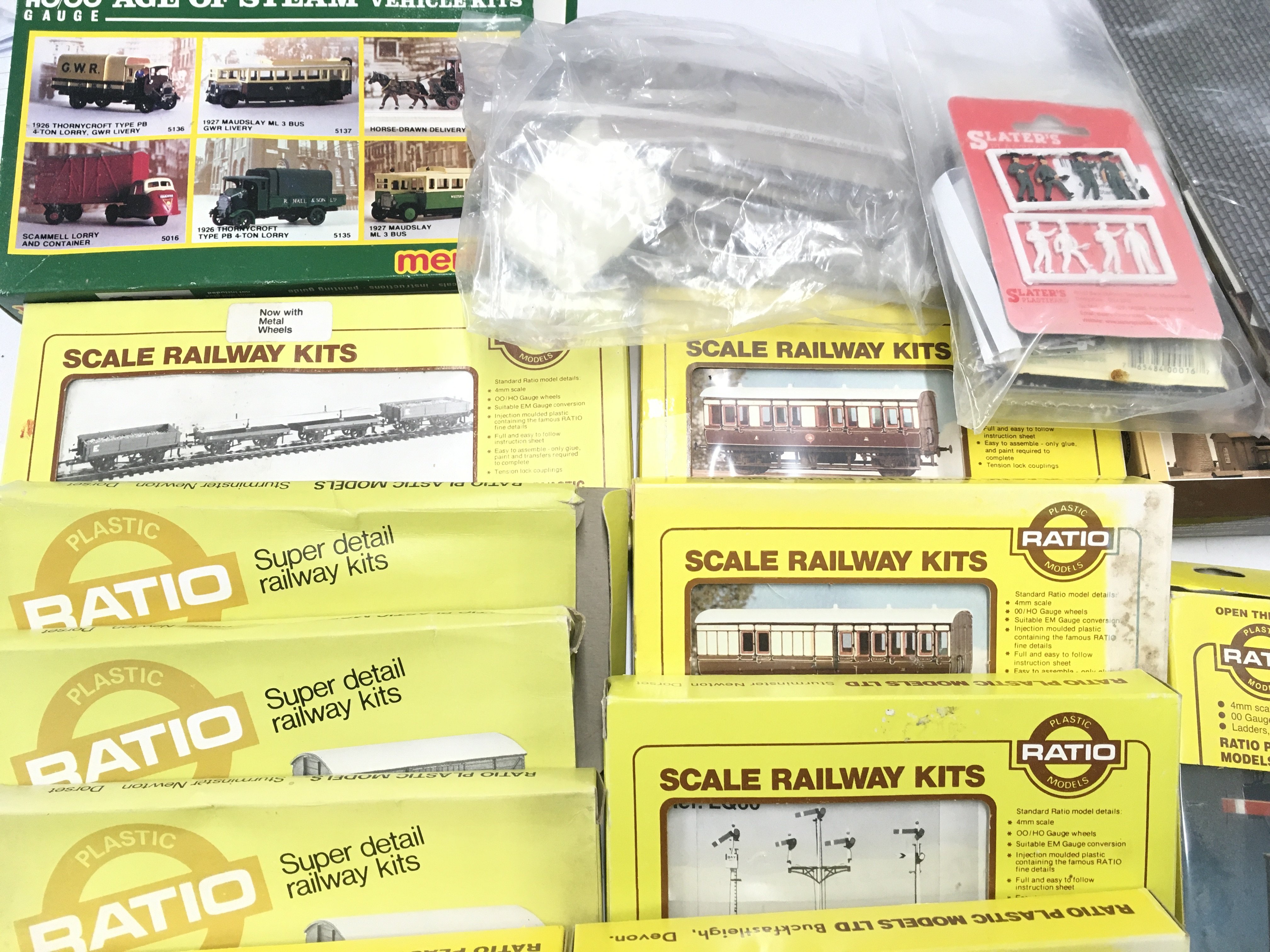 A Box Containing A Collection of 00 Gauge Model Kits. - Image 2 of 8