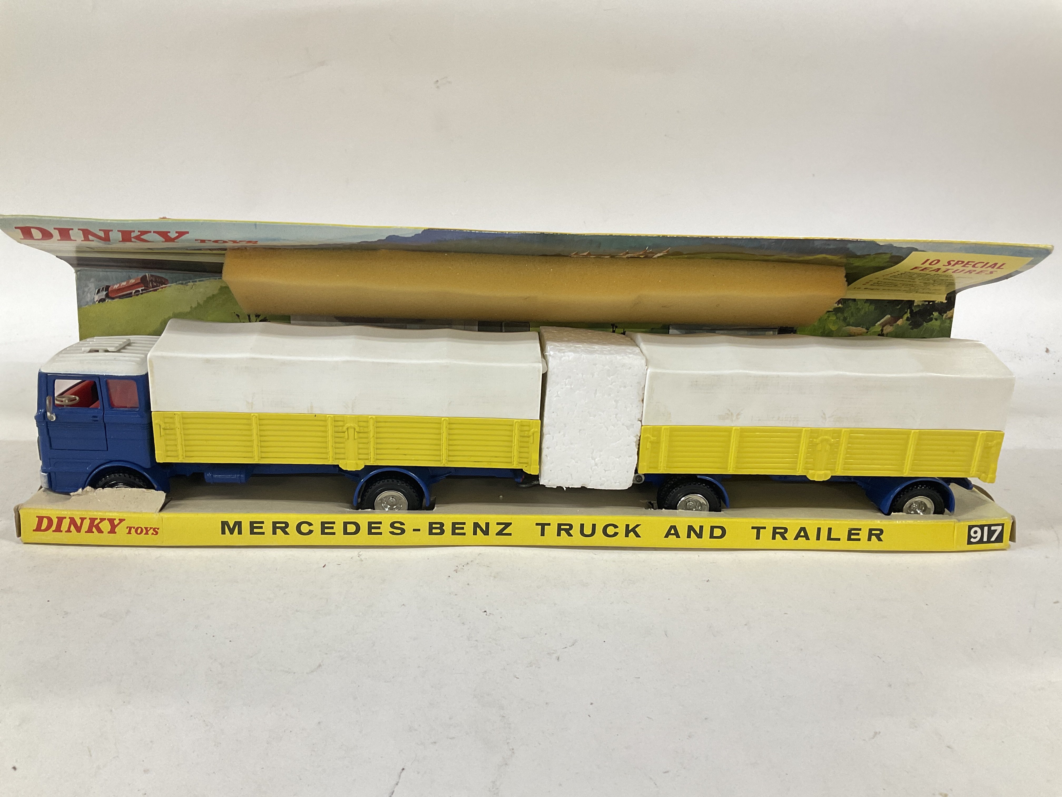 A Boxed Dinky Toys Mercedes-Benz Truck And Trailer #917. - Image 2 of 2