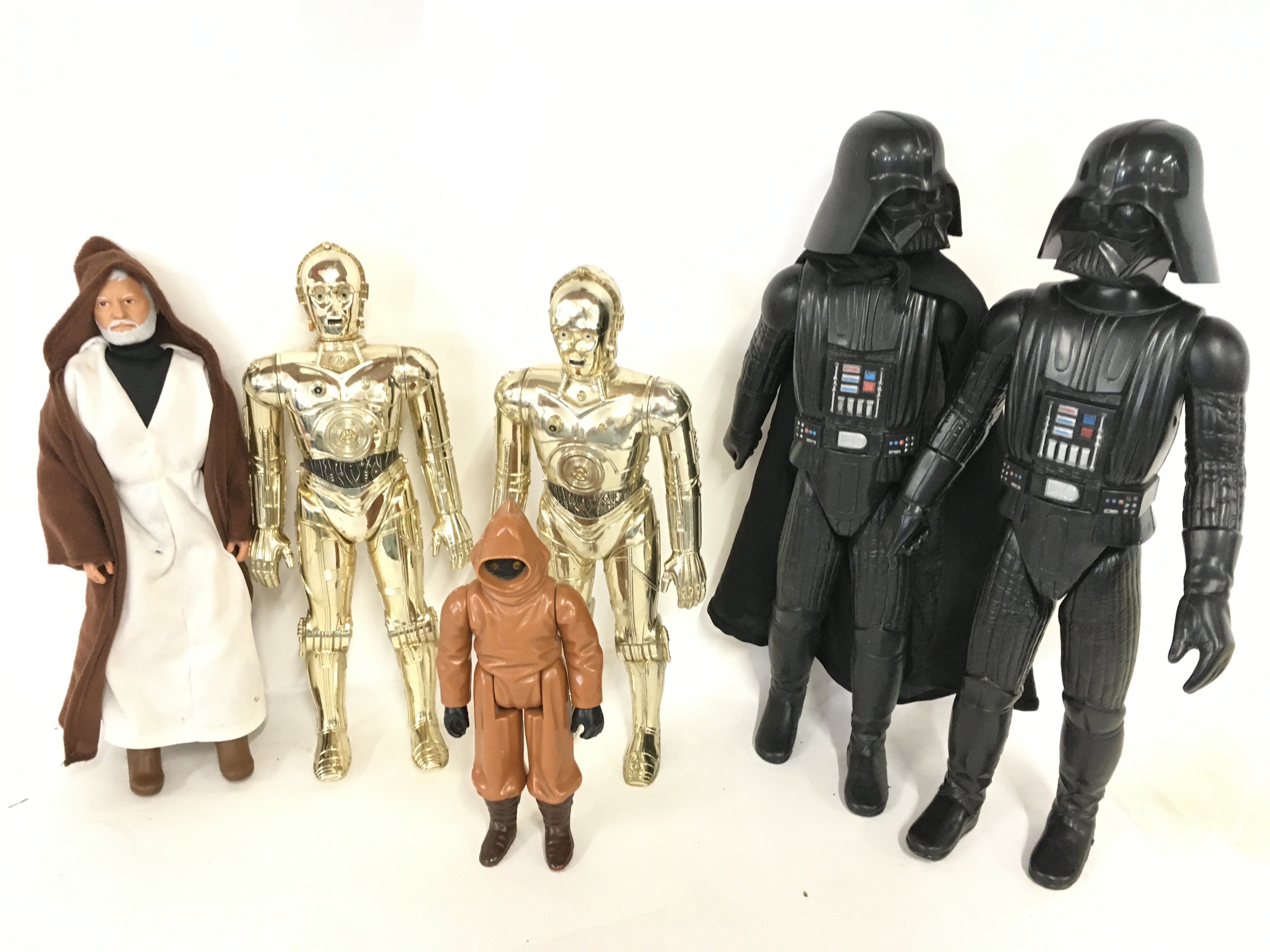 A Collection of Vintage 12 inch Star Wars Figures.