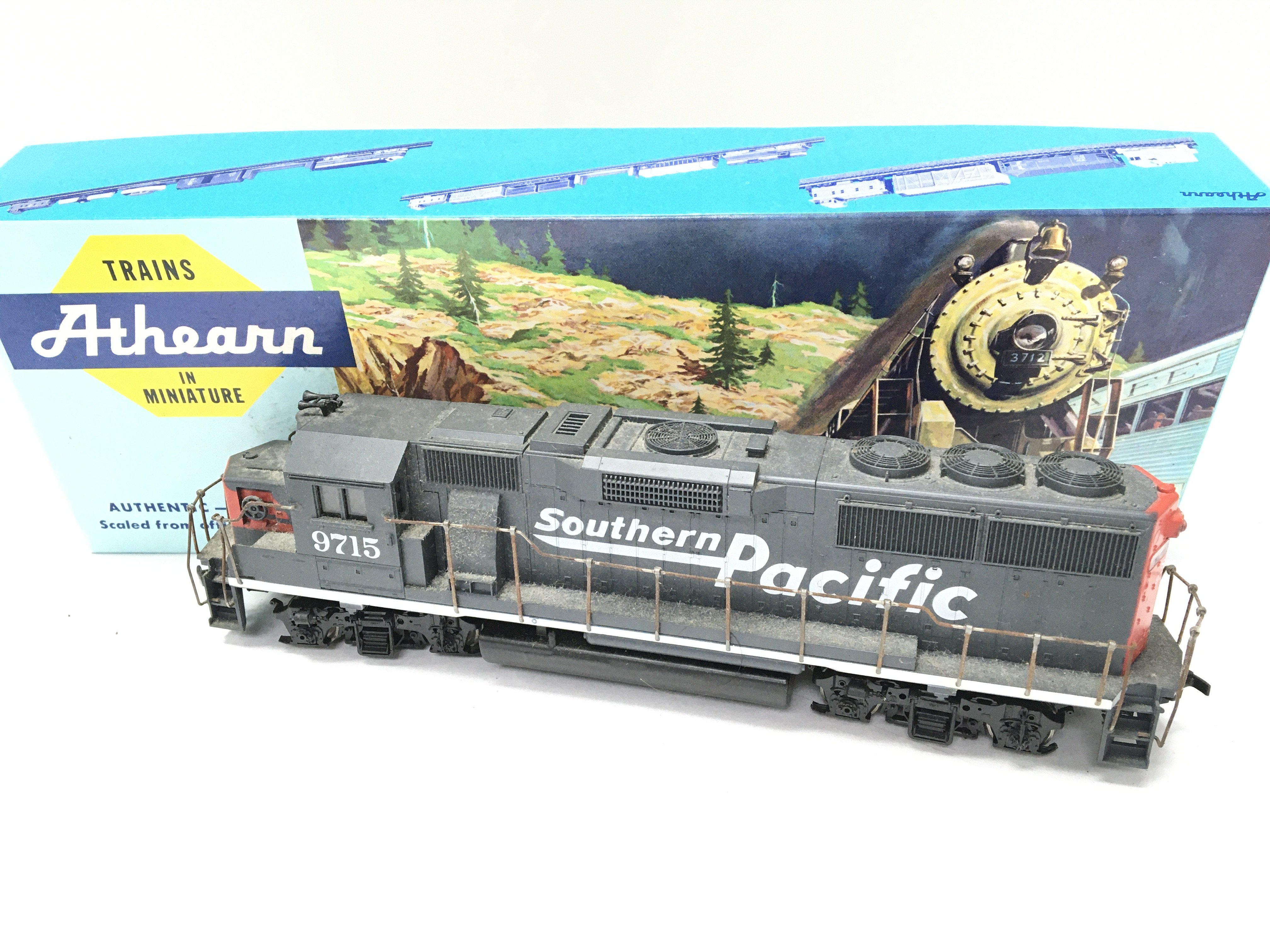 A Boxed Athearn H0 Gauge Southern Pacific #4757.