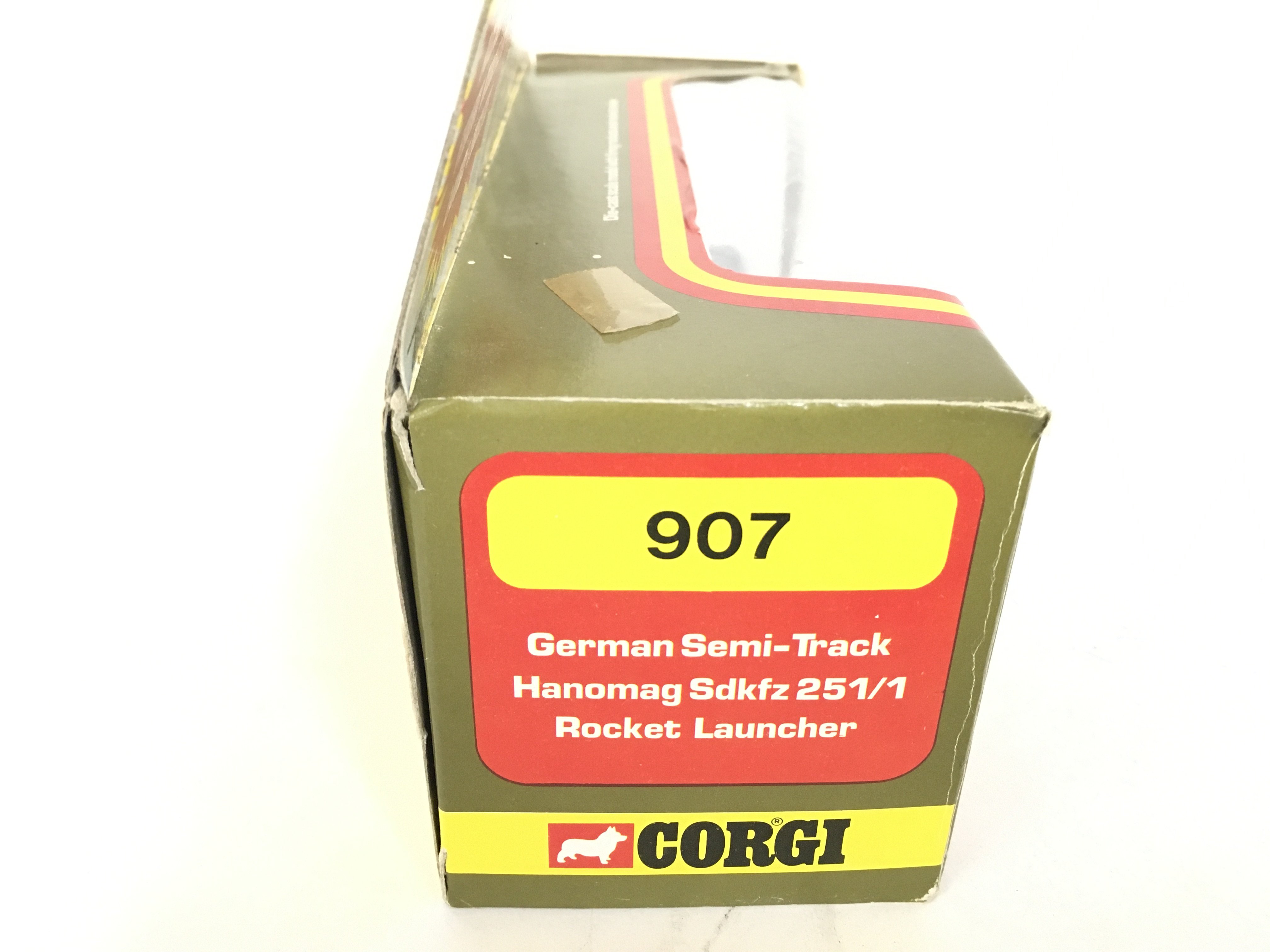 A Boxed Corgi Sdkfz Rocket Launcher #907 - Image 3 of 3