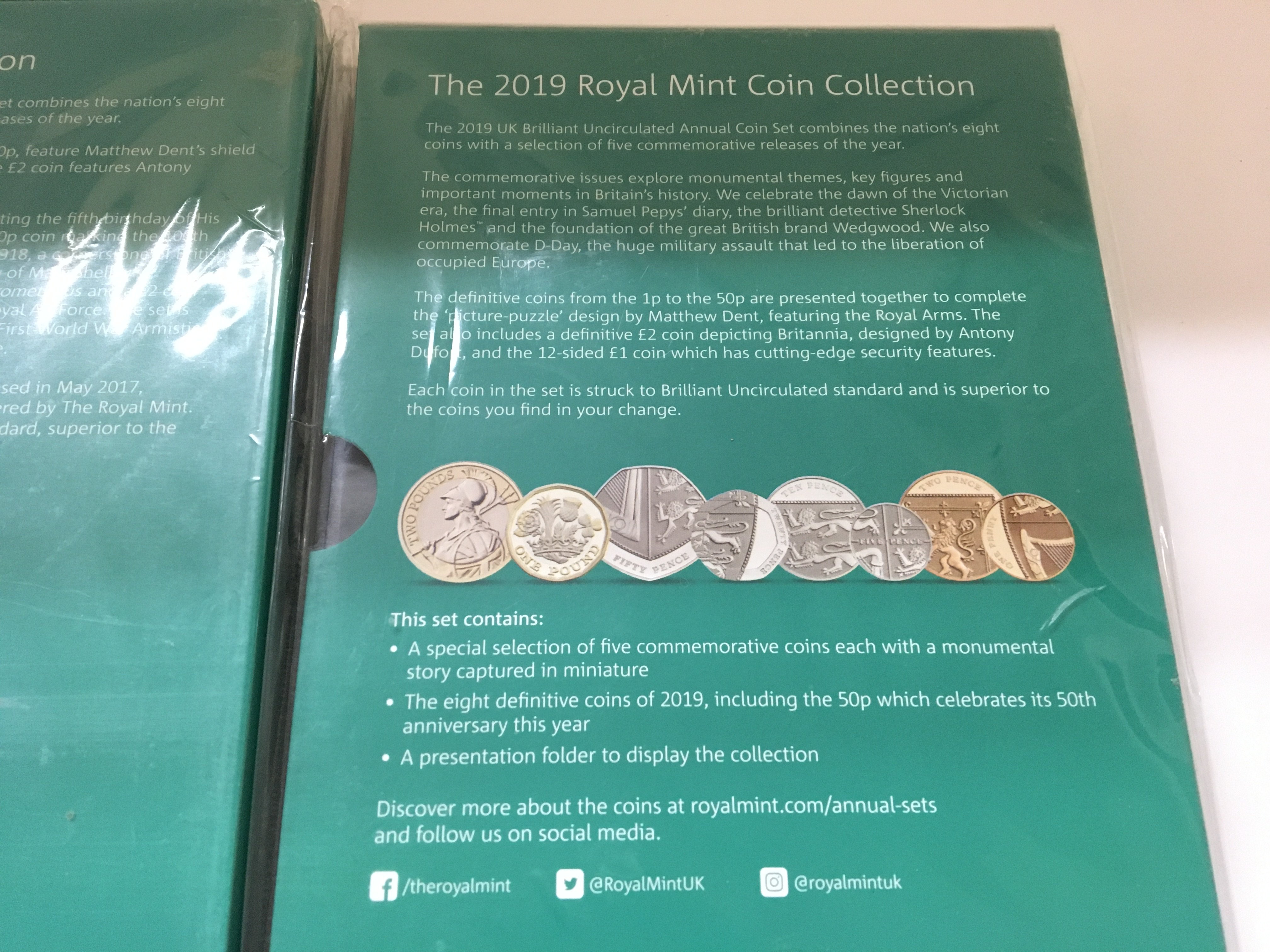 3 x United Kingdom annual coin sets. Including 201 - Image 4 of 4