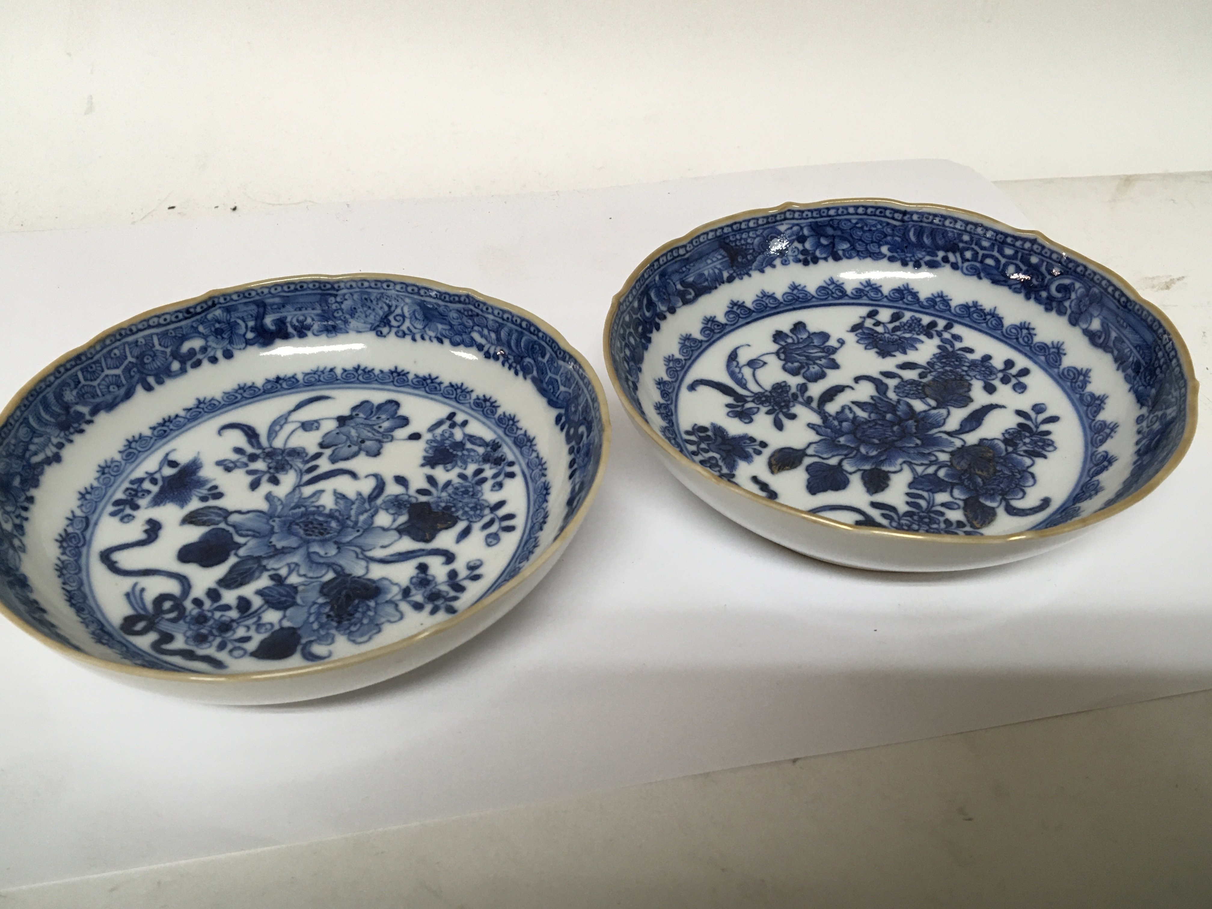 A pair of late 18th century Chinese Export porcela