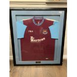 West Ham 2002-2003 Signed Framed Football Shirt: L