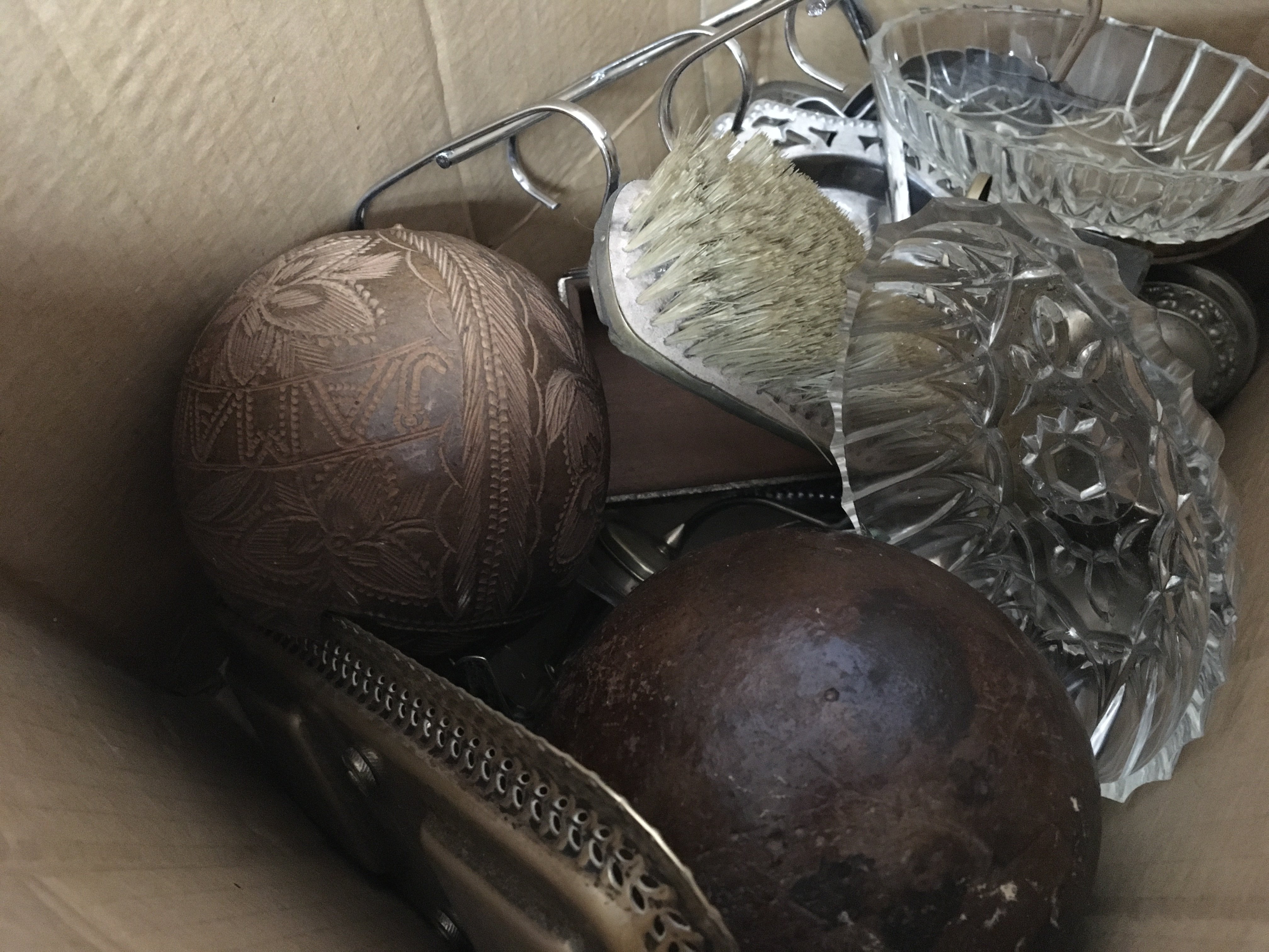 A box containing silver plate and oddments includi - Image 2 of 3