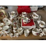 A mixed collection of Royal Albert old country ros