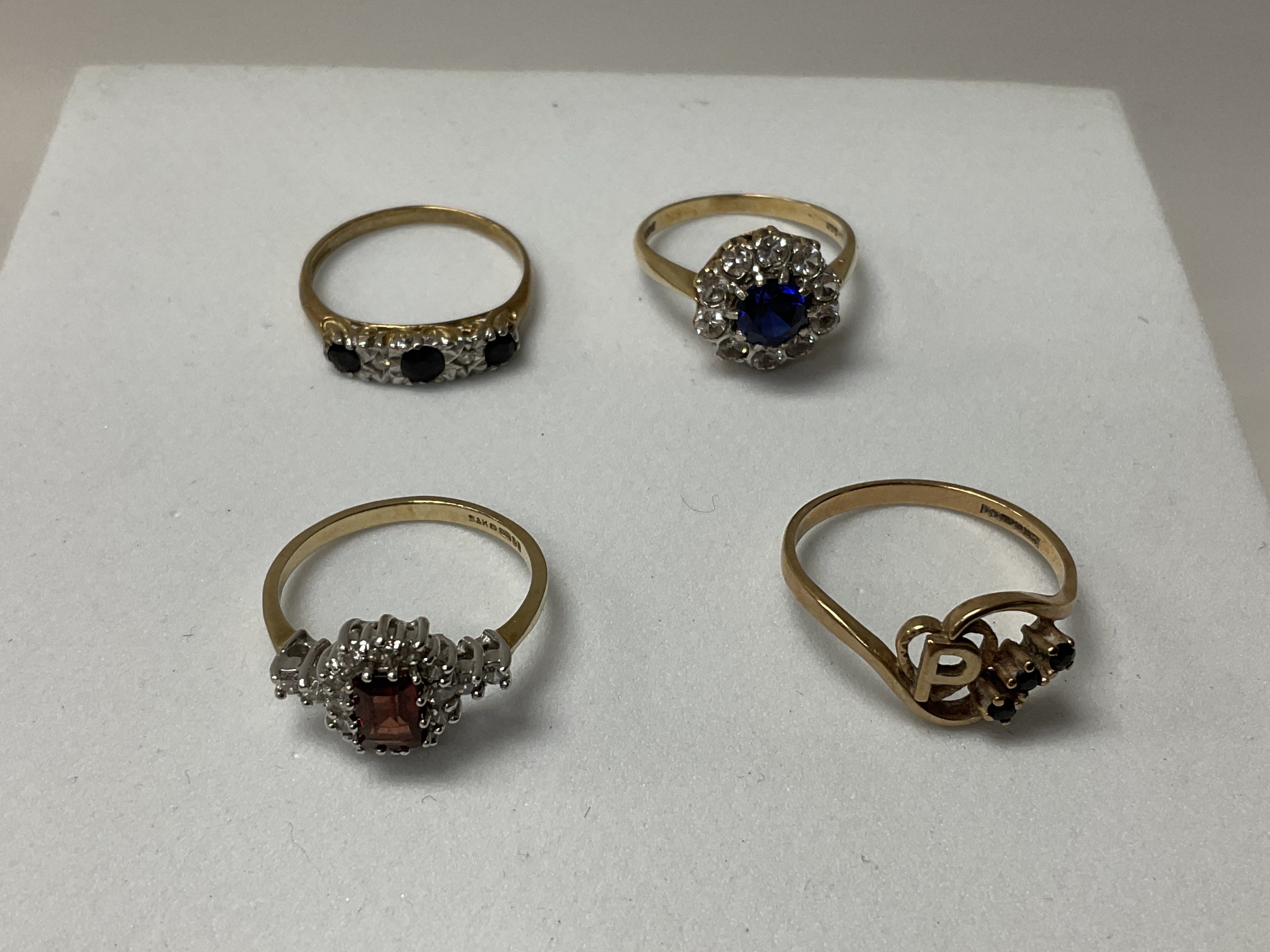 4 9ct gold and stone set rings. - Image 2 of 2