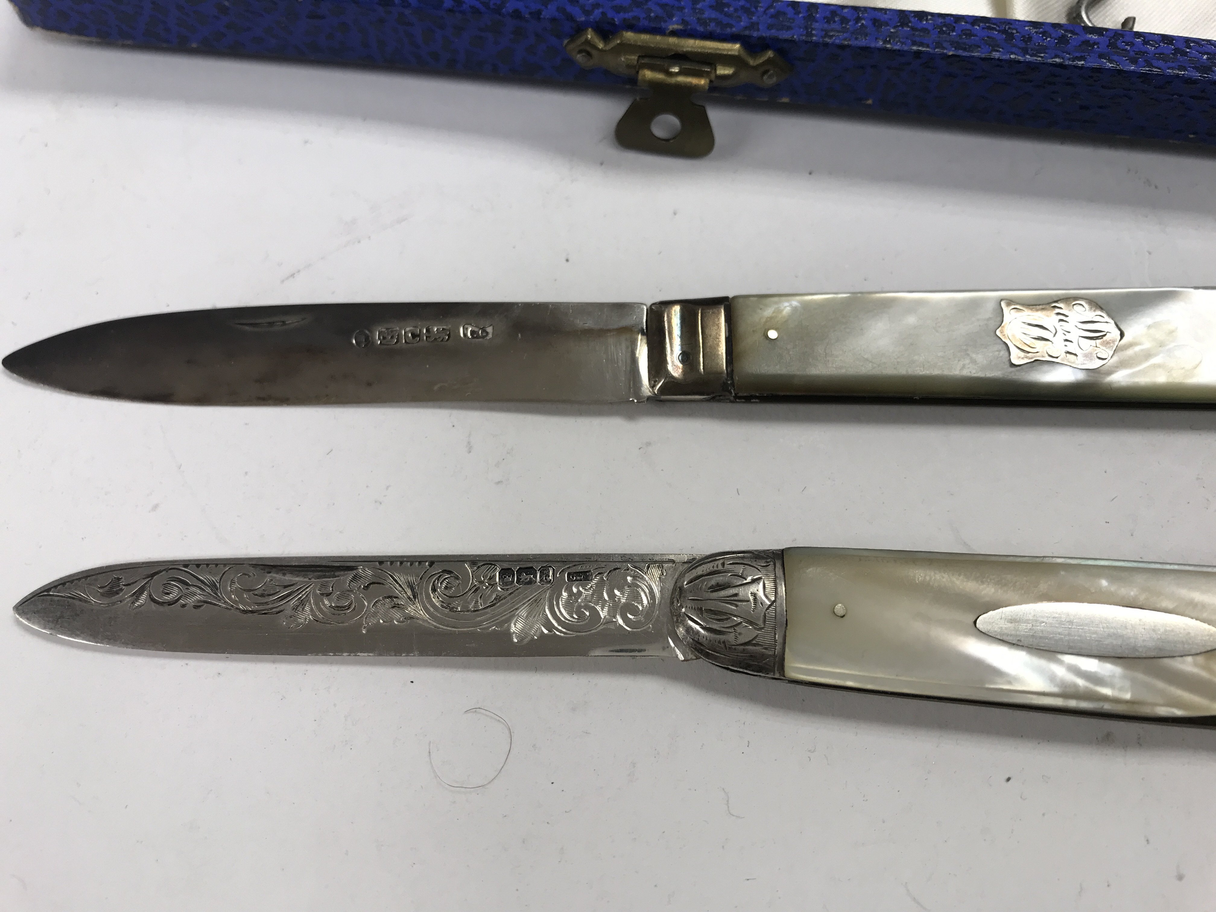 Two silver fruit knives a silver Vesta together wi - Image 3 of 8