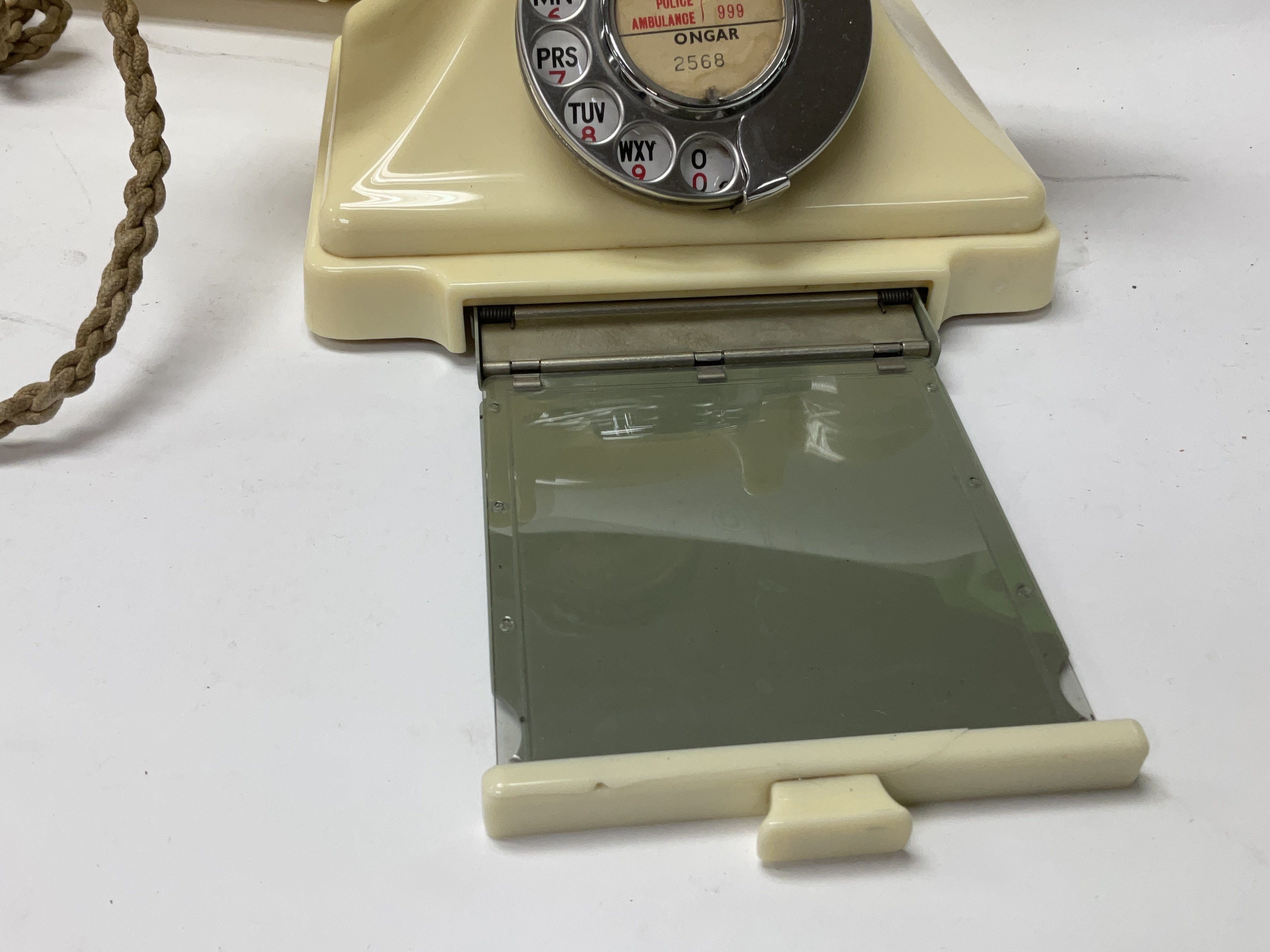 A Vintage cream 232L model Bakelite phone with bel - Image 2 of 2