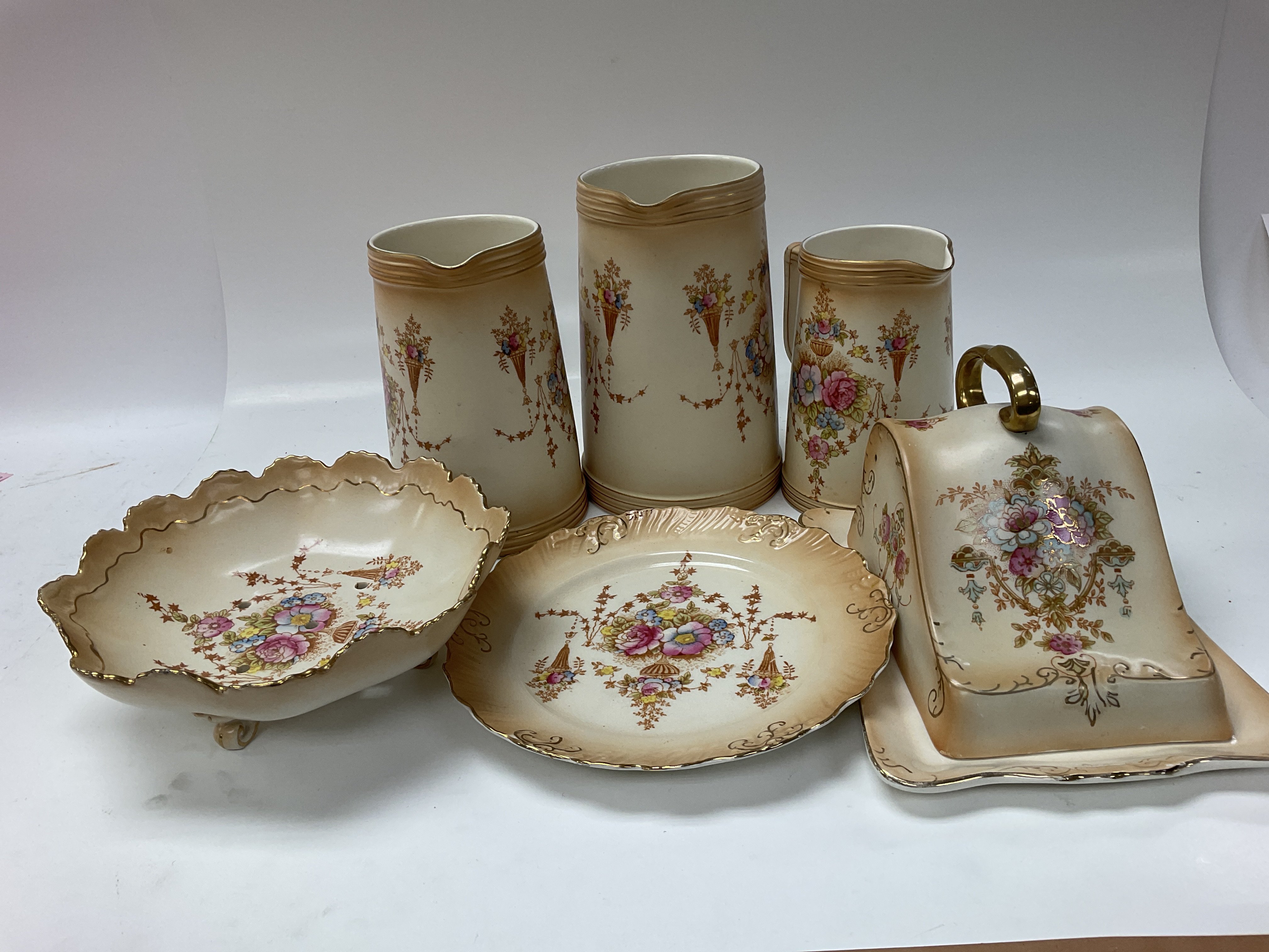 6 pieces crown Devon fieldings pottery