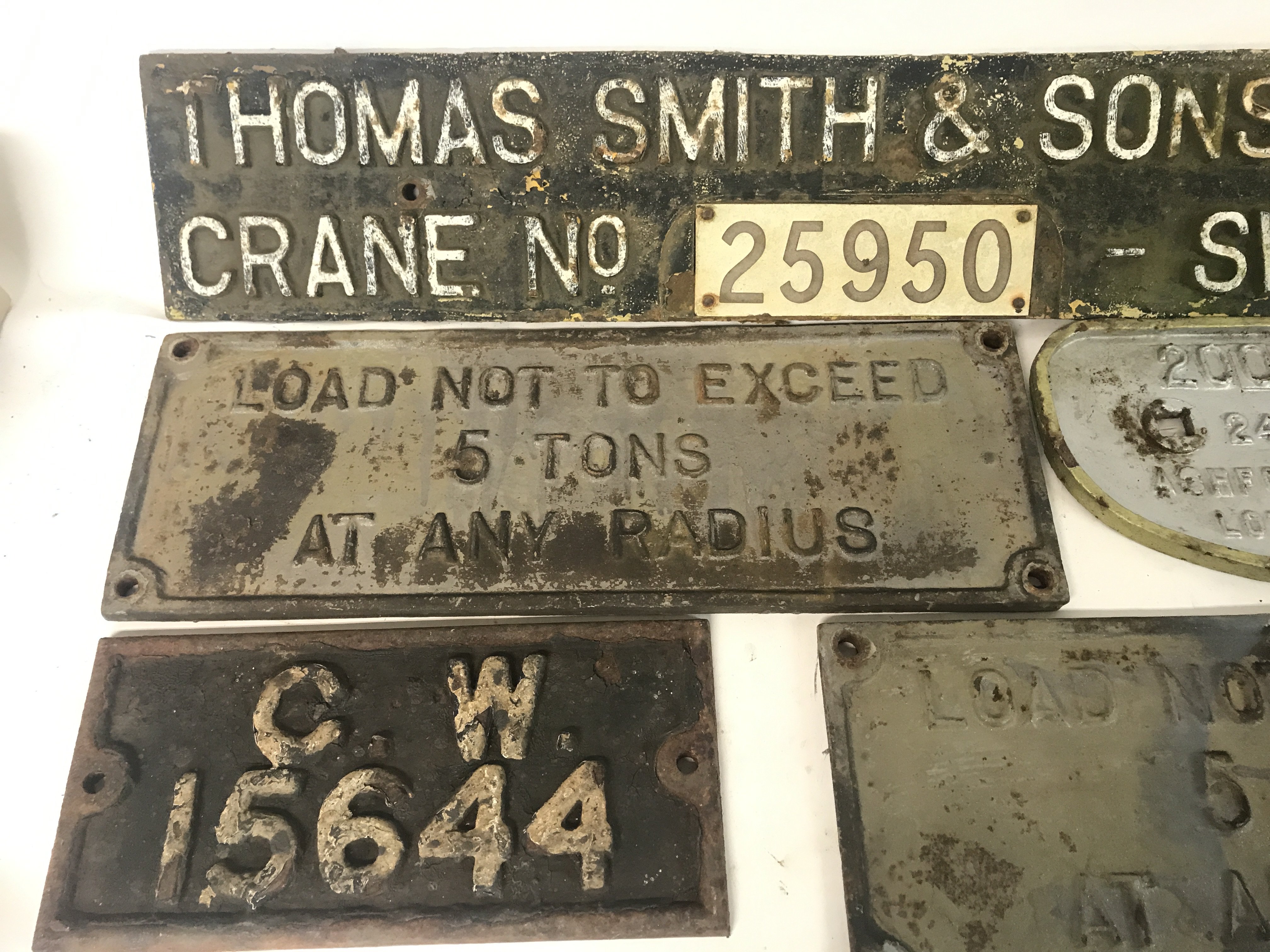 Five cast iron crane and train signs - Image 3 of 3