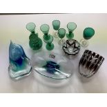 A good collection of mixed glass ware including Va