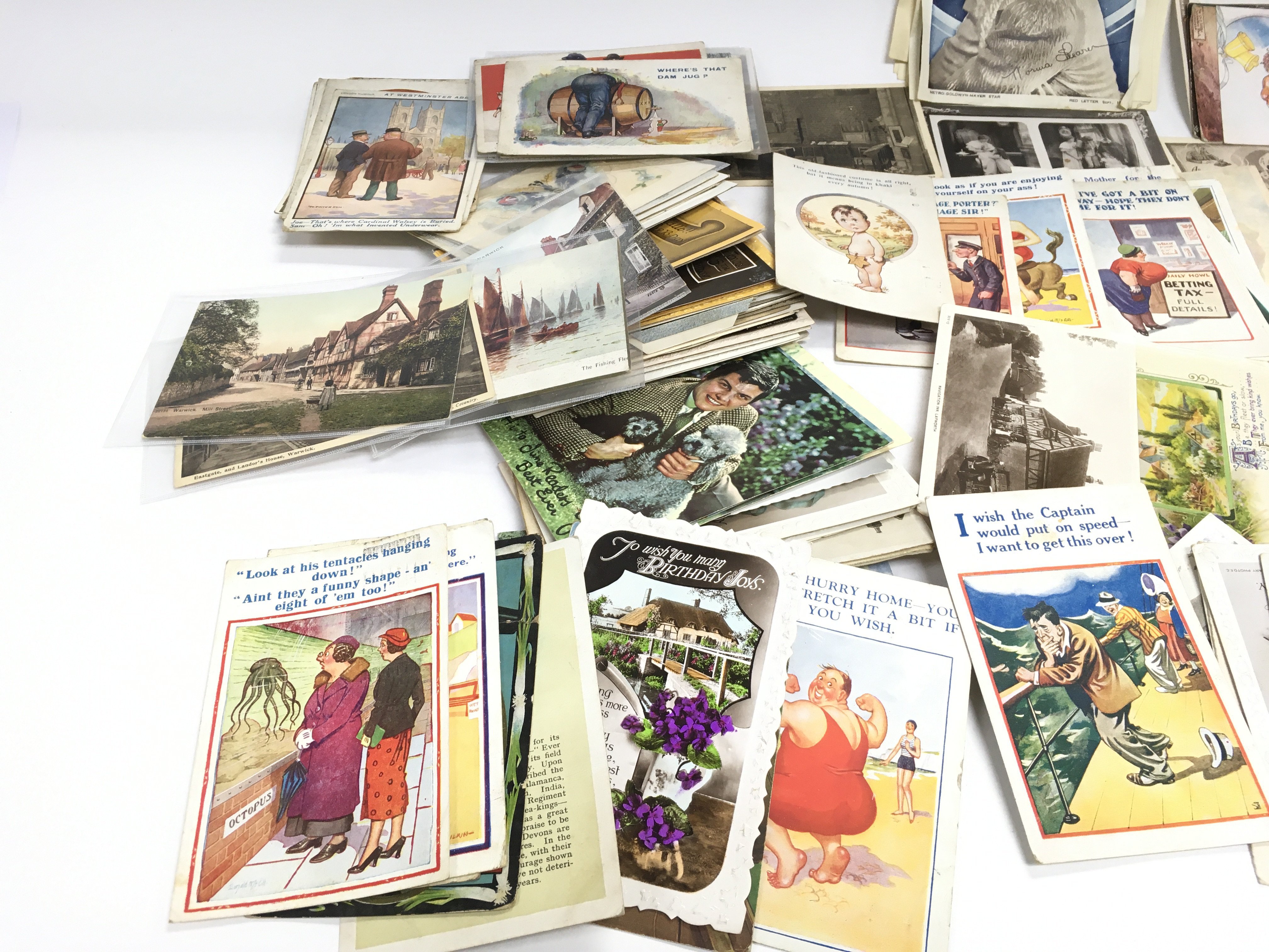 A large box of various postcards and cards. - Image 2 of 4