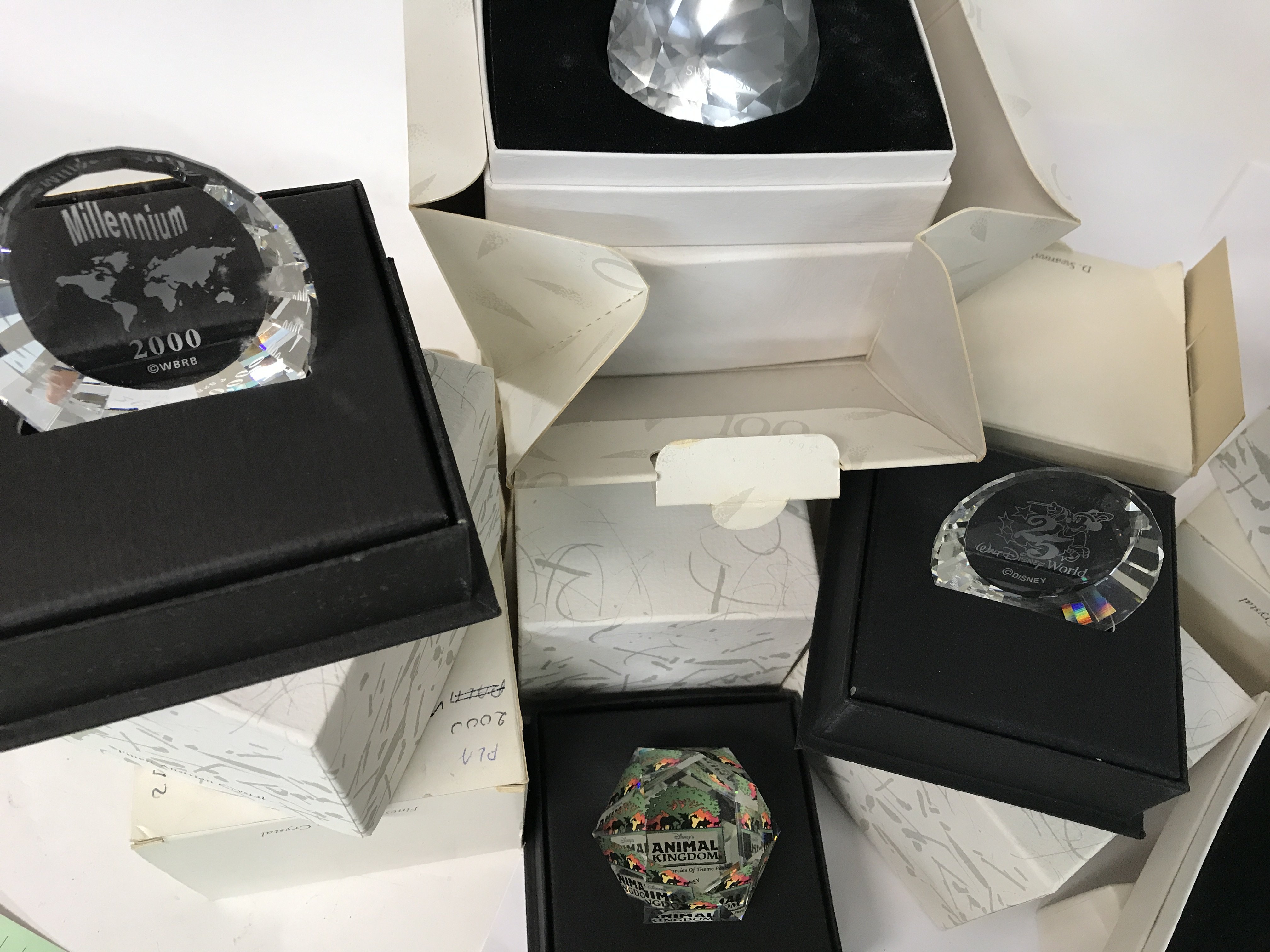 A collection of boxed Swarovski including commemor - Image 3 of 3