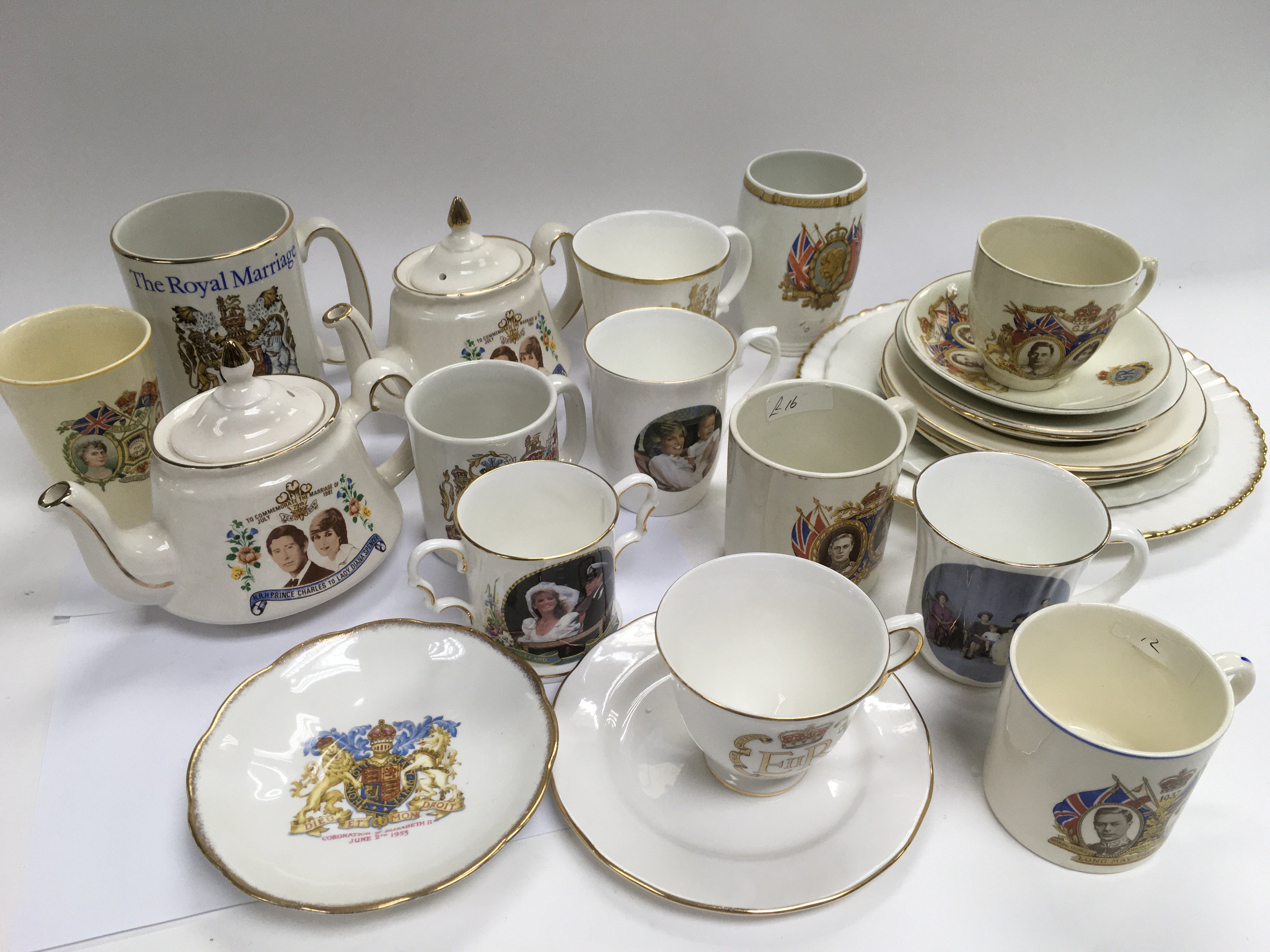 A collection of Commemorative ware.