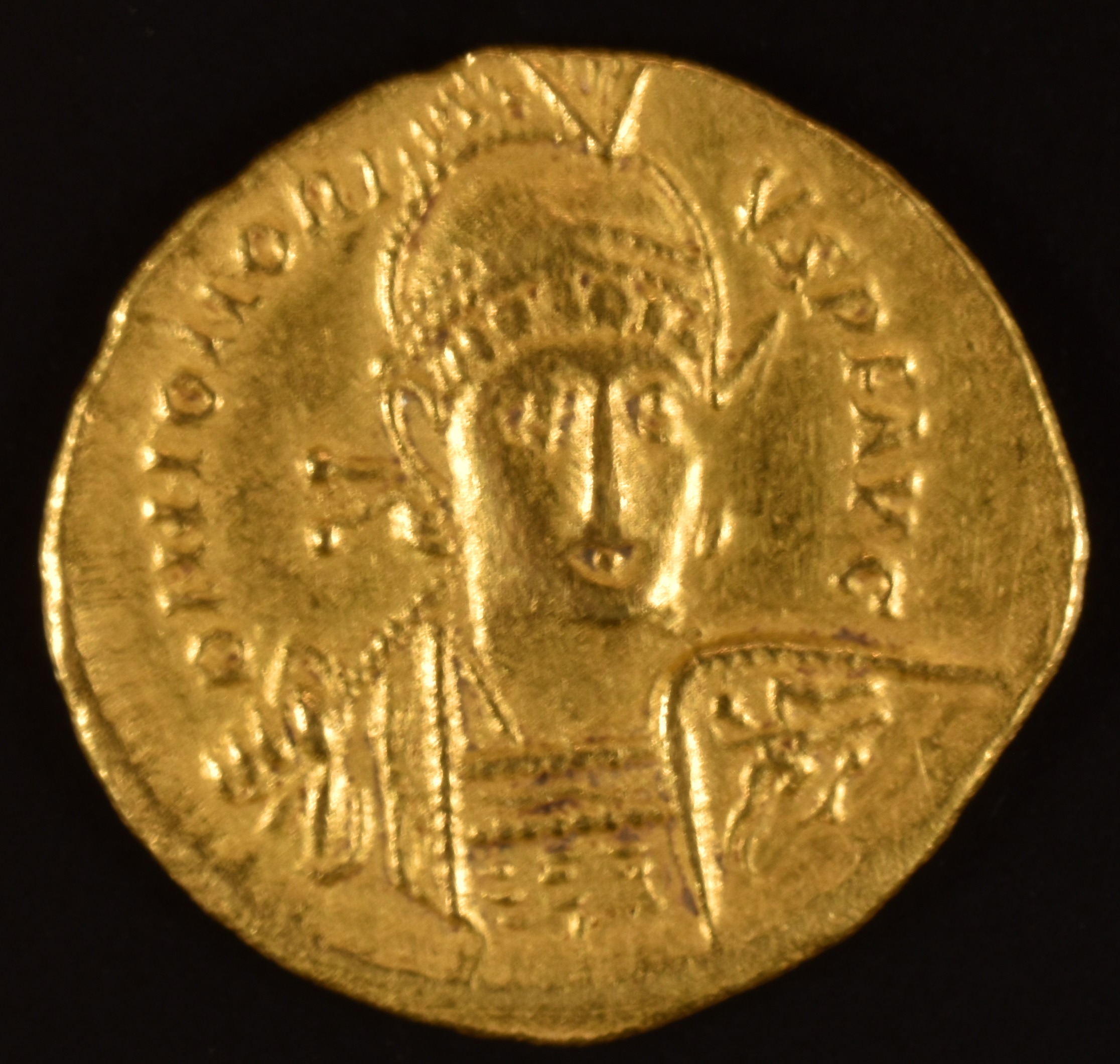 Honorius AD393-423 gold solidus 4.5g, obv D N Honorius PF AVG helmeted cuirassed bust facing three