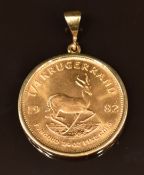 A 1/4 1982 Krugerrand in 9ct gold pendant mount, 9.3g