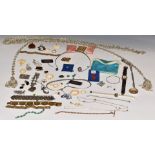 A collection of jewellery including filigree, white metal and costume items, agate pendant, etc