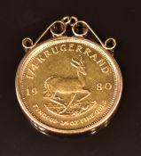 An 1980 1/4 Krugerrand in 9ct gold pendant mount, 9.6g