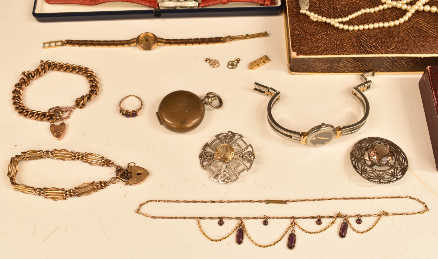 A collection of jewellery including Robert Alliston brooch, Scottish silver brooch, rolled gold etc - Image 4 of 4