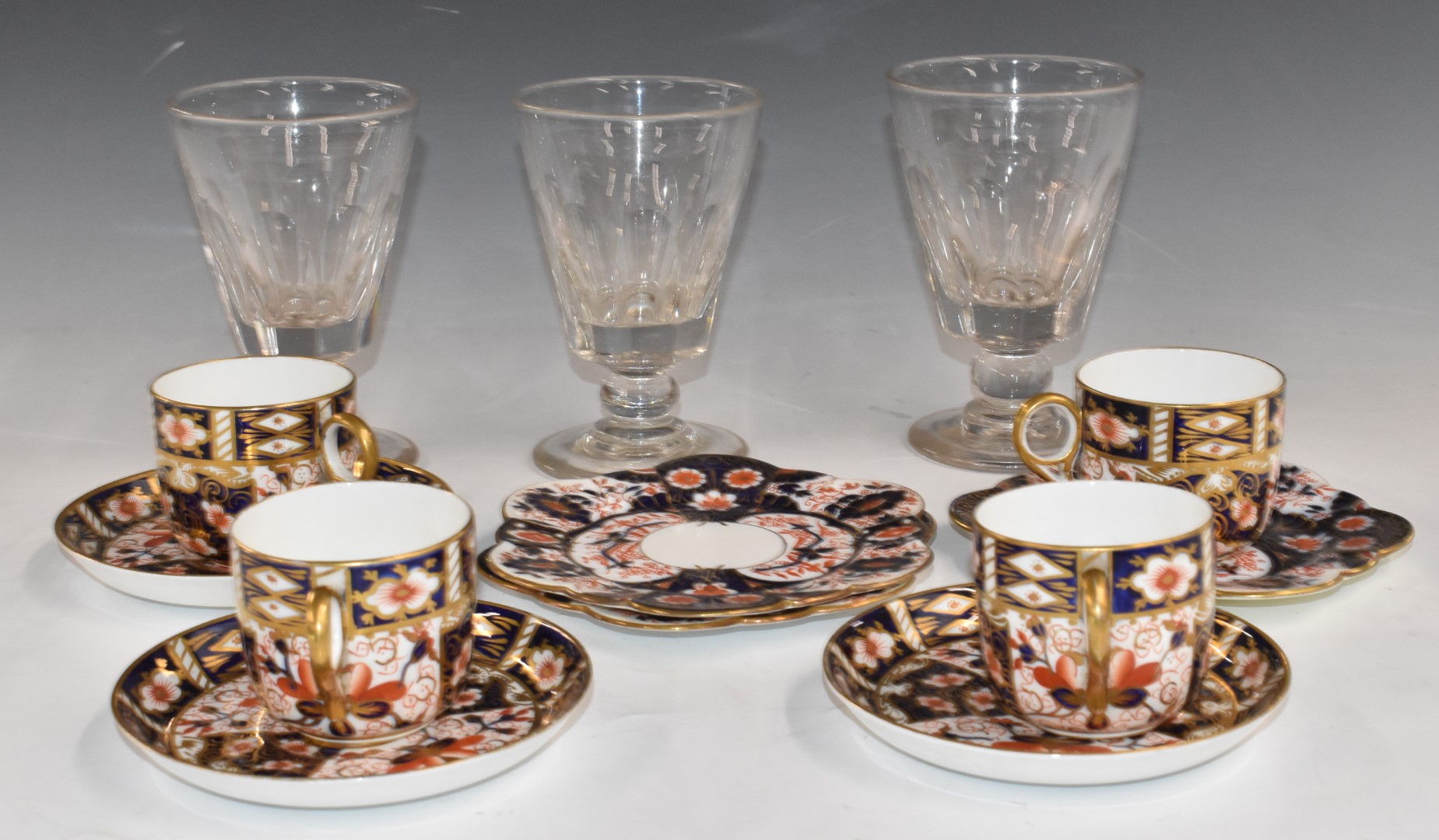 Three Royal Crown Derby Imari cups and saucers plus one extra cup, pattern no 2451, three Foley - Image 2 of 5