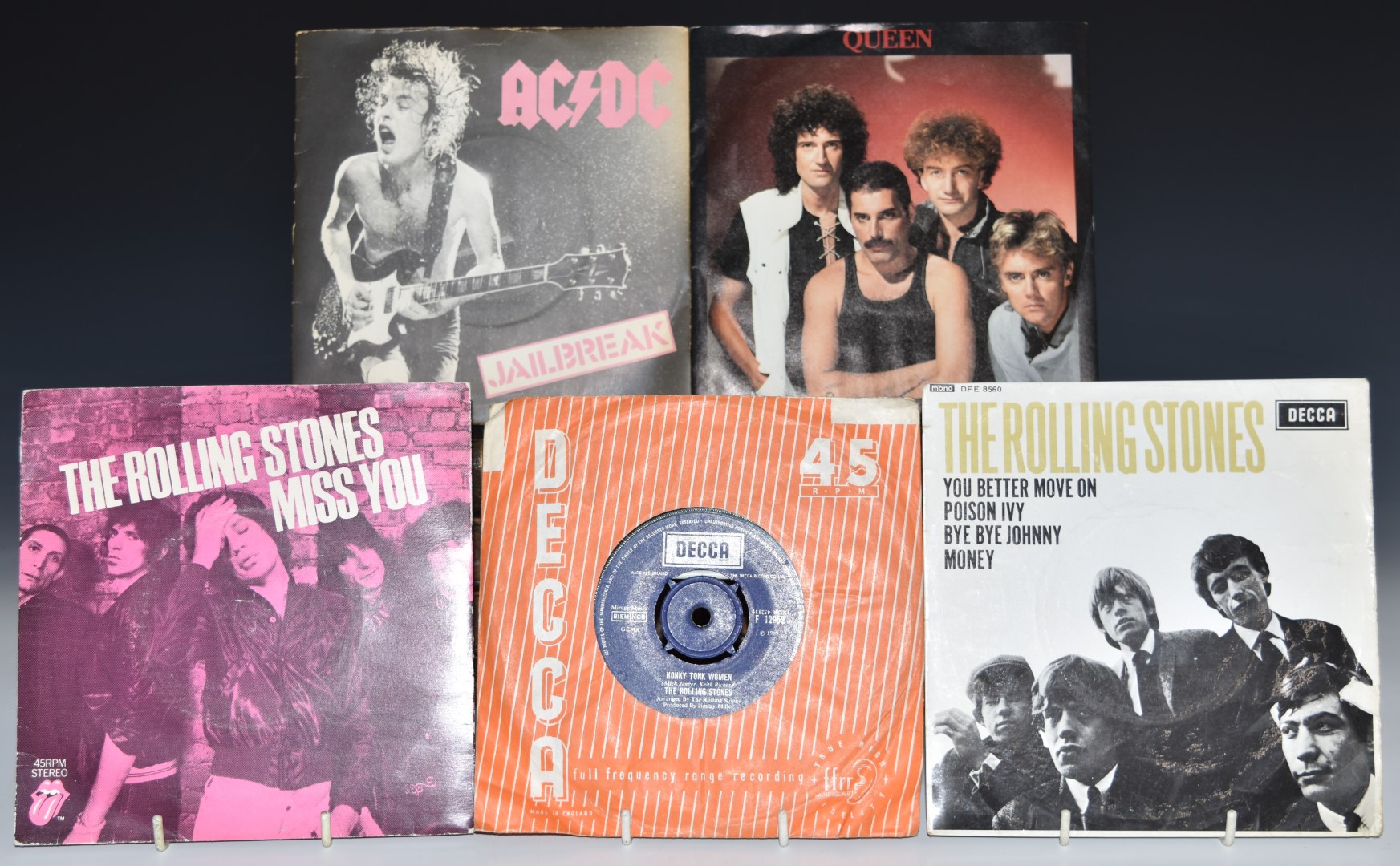 Approximately 60 singles including David Bowie, Queen, AC/DC, Iron Maiden, The Sweet and Kate Bush - Image 2 of 4