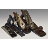 Four woodworking planes comprising Stanley 130 and No 4, No 6 plane and a Woden No78