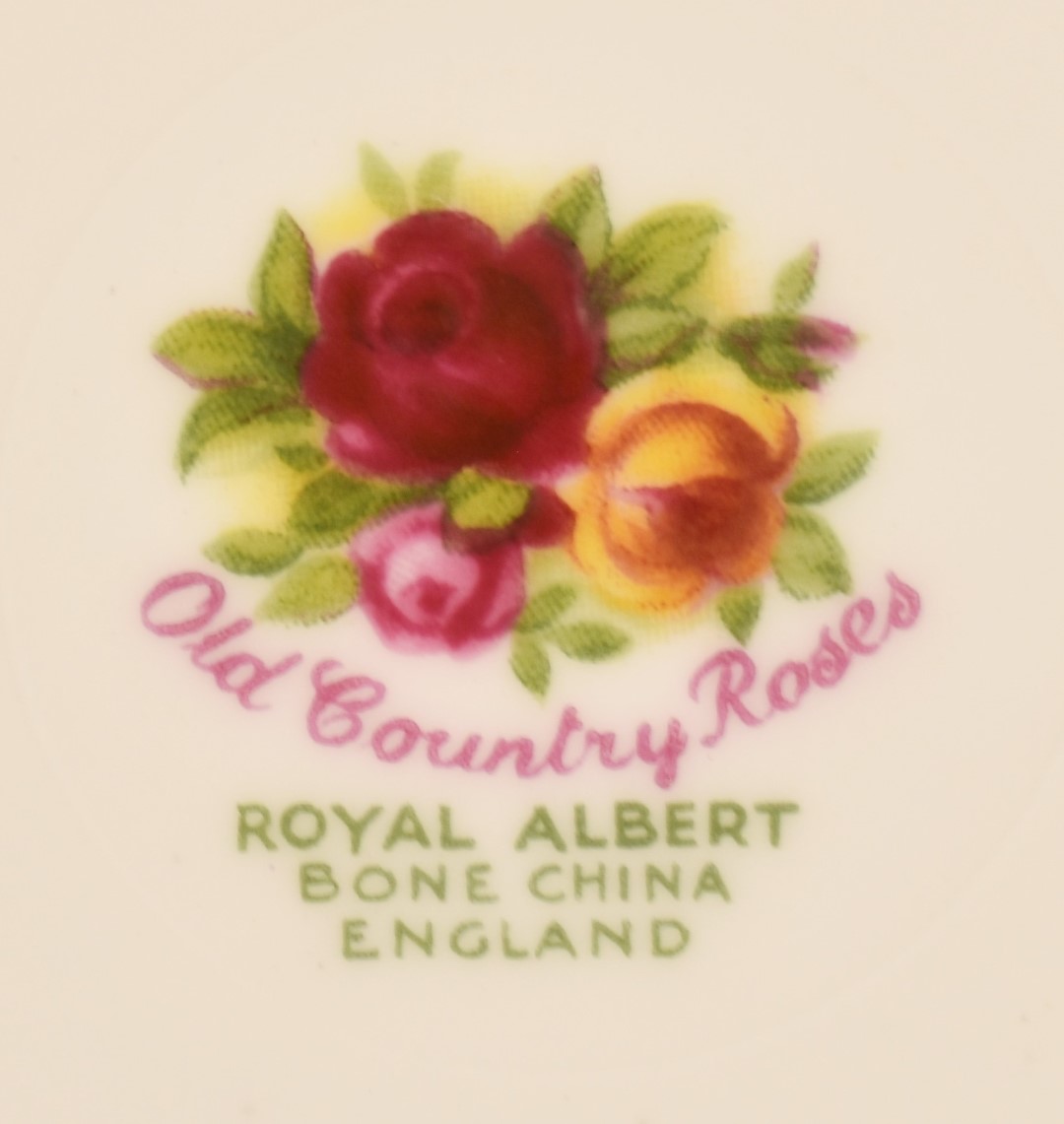 Approximately twenty two pieces of Royal Albert Old Country Roses teaware including two teapots, - Image 4 of 4