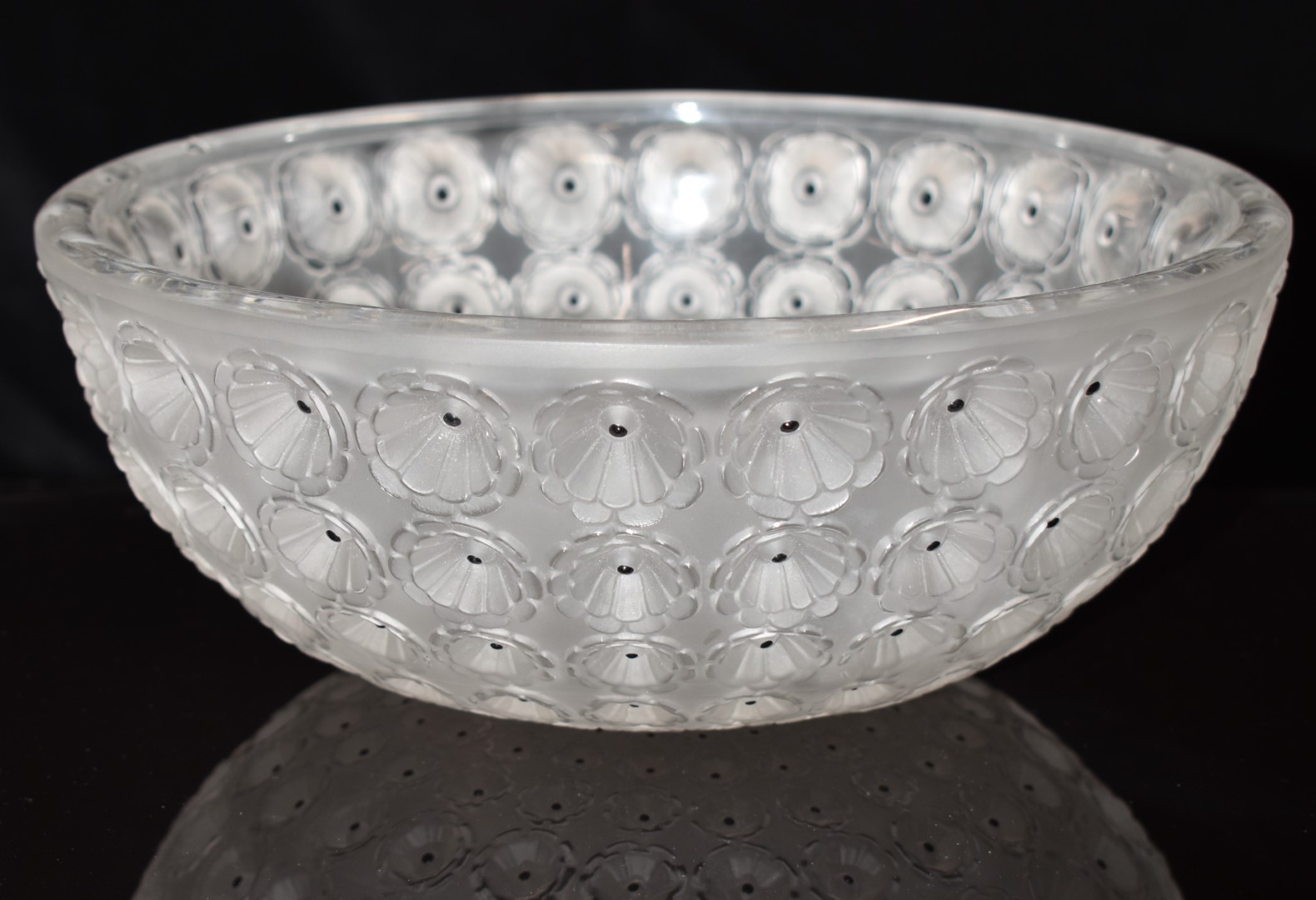 Lalique Nemours glass bowl, signed 'Lalique France' to base, 25cm in diameter - Image 4 of 4
