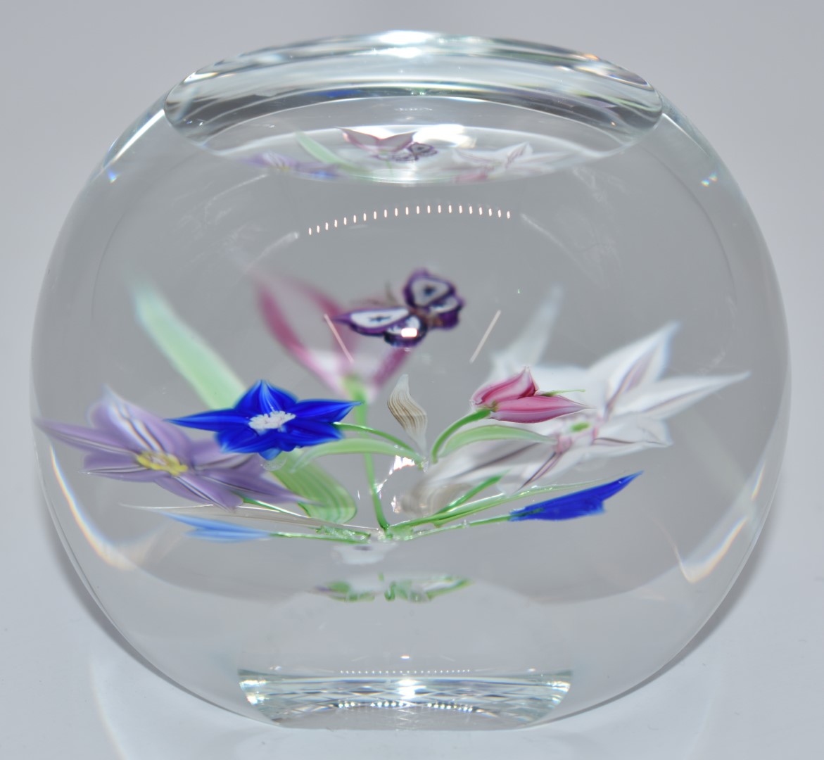 Caithness Whitefriars signed limited edition 97/250 'Summer Garden' lampwork glass paperweight - Image 3 of 3