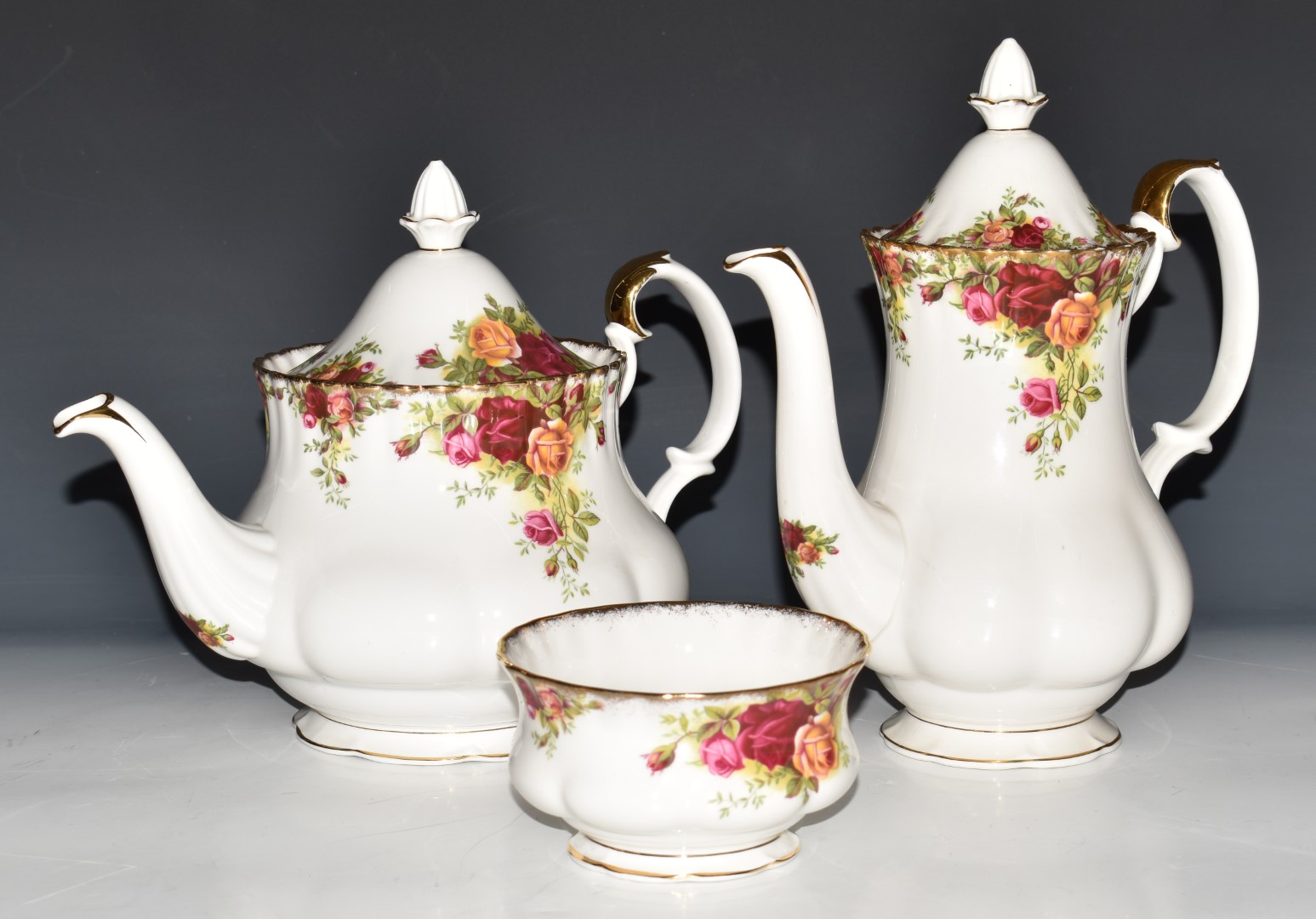 Approximately twenty two pieces of Royal Albert Old Country Roses teaware including two teapots, - Image 2 of 4