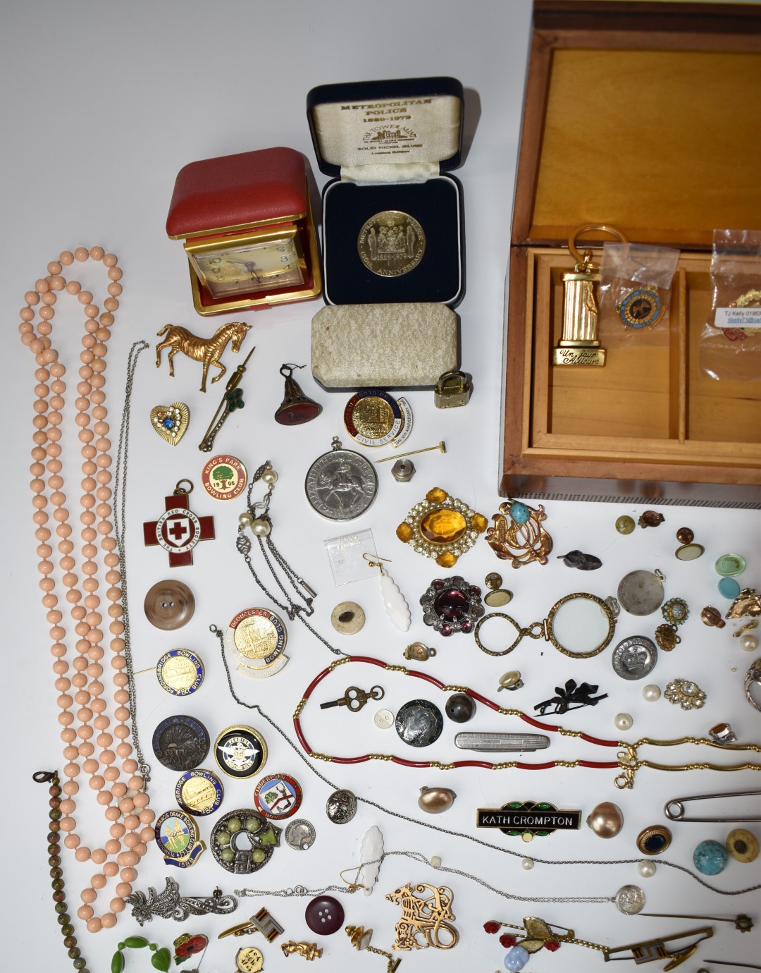 A collection of costume jewellery including vintage brooches, silver St Christopher, vintage watch - Image 2 of 11