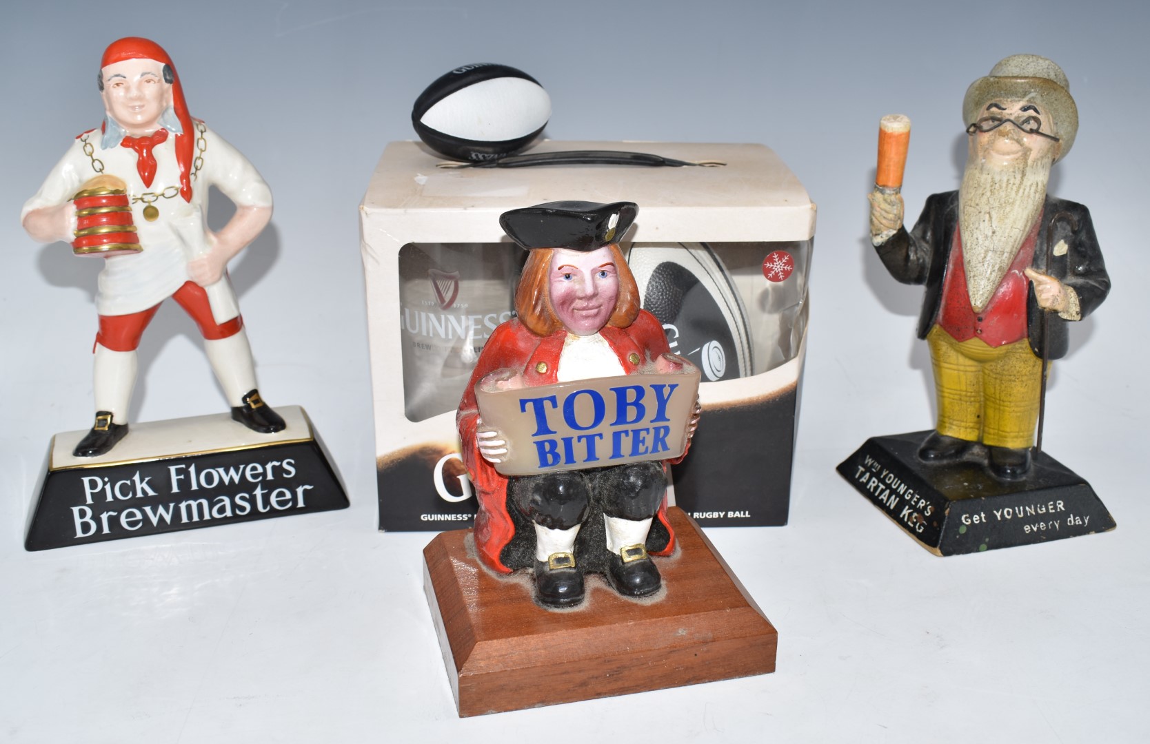 Brewery related advertising items and figures including Carltonware, Toby, Younger's, Guinness