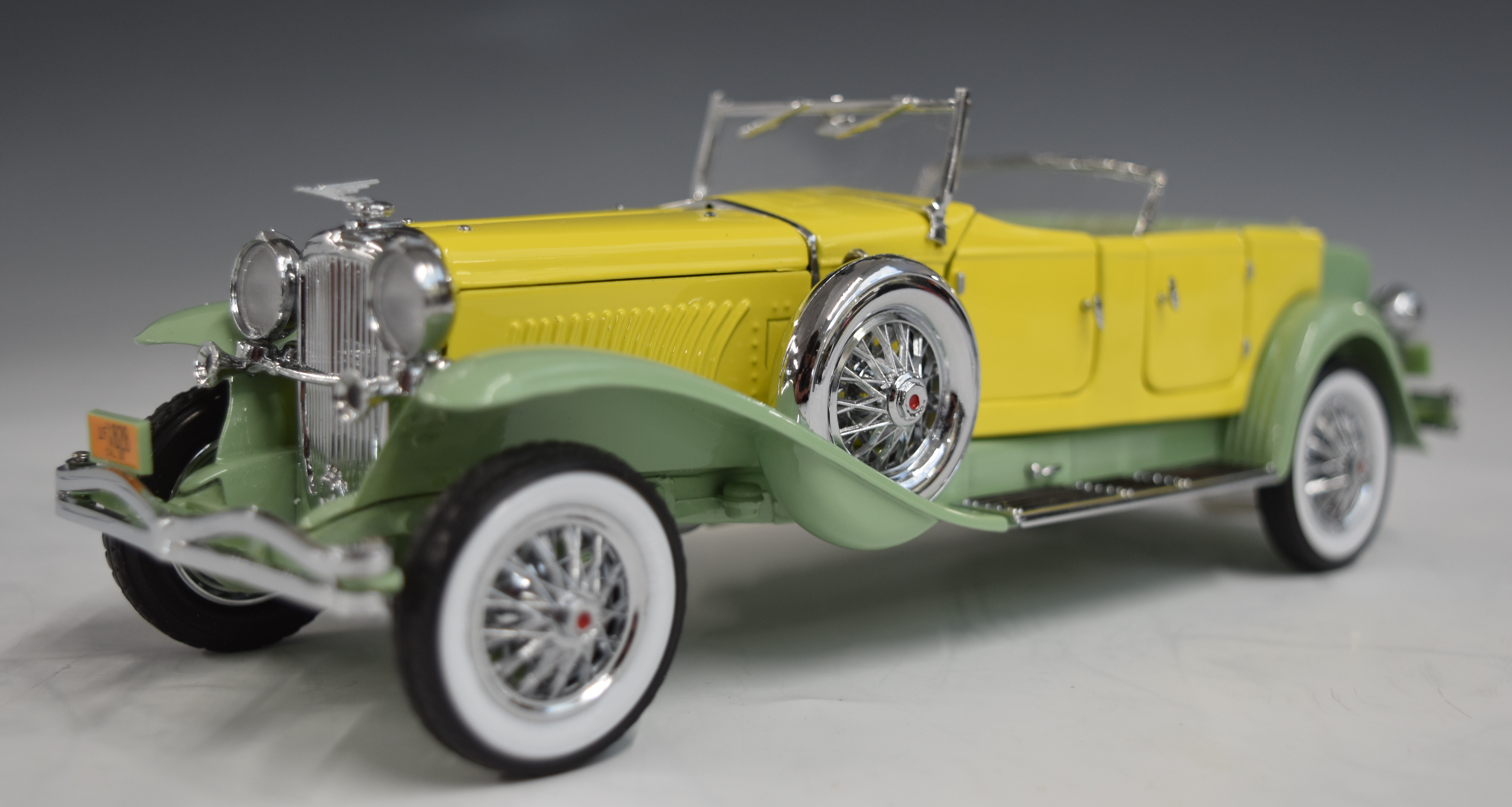 Three Franklin Mint diecast model cars comprising Duesenberg J Derham Tourer 1930, Alvis 4.3 Litre - Image 9 of 10