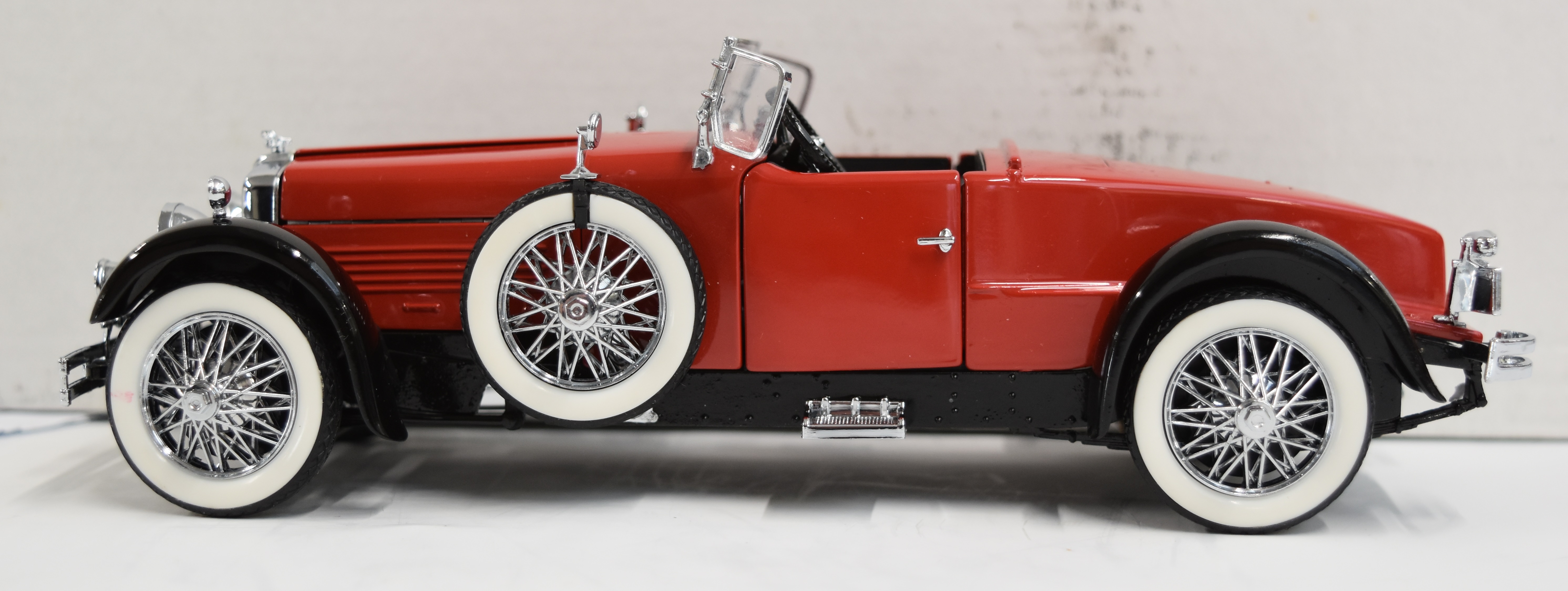 Three Franklin Mint diecast model cars comprising Duesenberg J Derham Tourer 1930, Alvis 4.3 Litre - Image 5 of 10