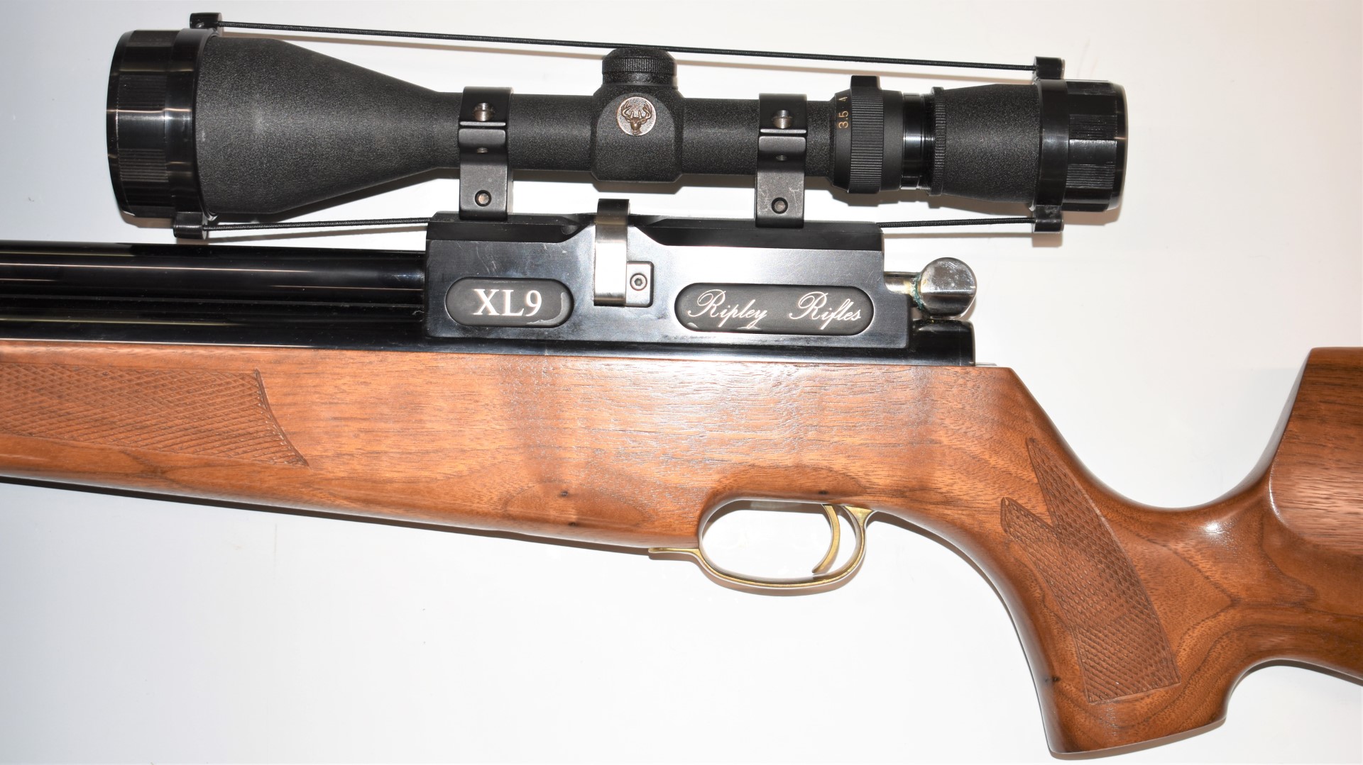 Ripley Rifles XL9 .22 PCP air rifle with nine shot magazine, chequered semi-pistol grip and - Image 9 of 10