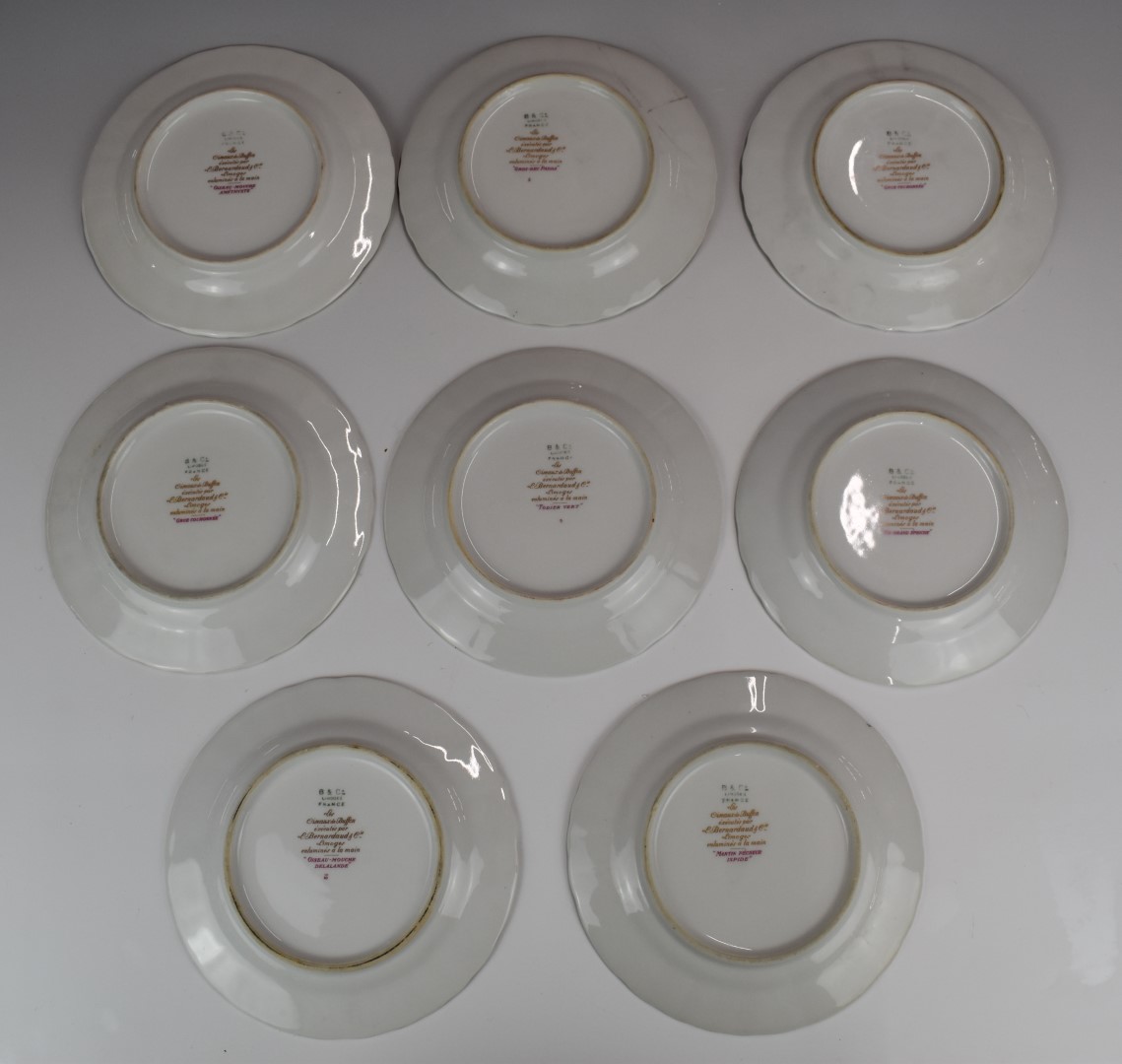 Eight Bernardaud & Company Limoges, cabinet plates hand decorated with birds, diameter 19cm - Bild 4 aus 4