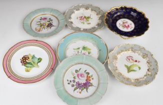 Collection of 19thC / 20thC cabinet plates including Wedgwood, Masons, Spode, Royal Worcester etc