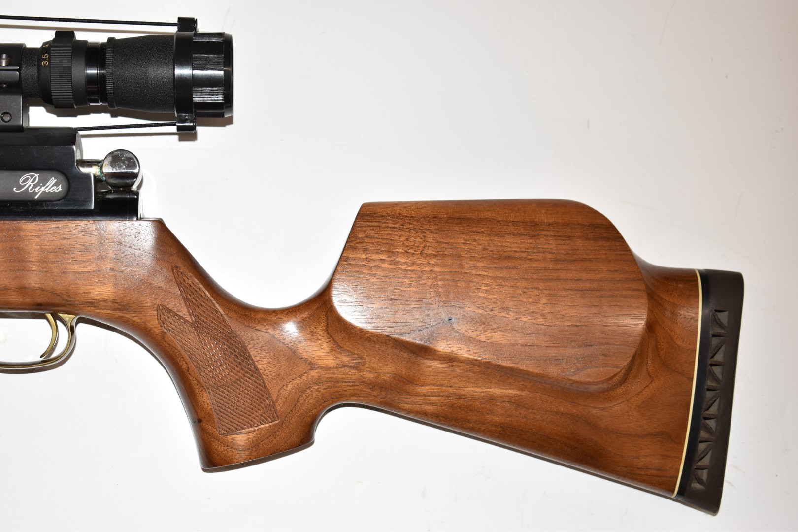 Ripley Rifles XL9 .22 PCP air rifle with nine shot magazine, chequered semi-pistol grip and - Image 8 of 10
