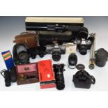 Cameras and optical collectables including two Minolta SLR examples comprising X-500 with 50mm 1:1.7