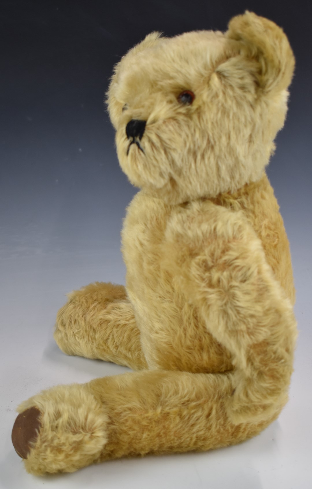 Fadap French Teddy bear with golden mohair, straw filling, disc joints, leather pads and stitched - Image 4 of 4