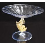 Salviati style Venetian Murano glass tazza with clear and gilt fish stem and blue bowl foot, 15cm in