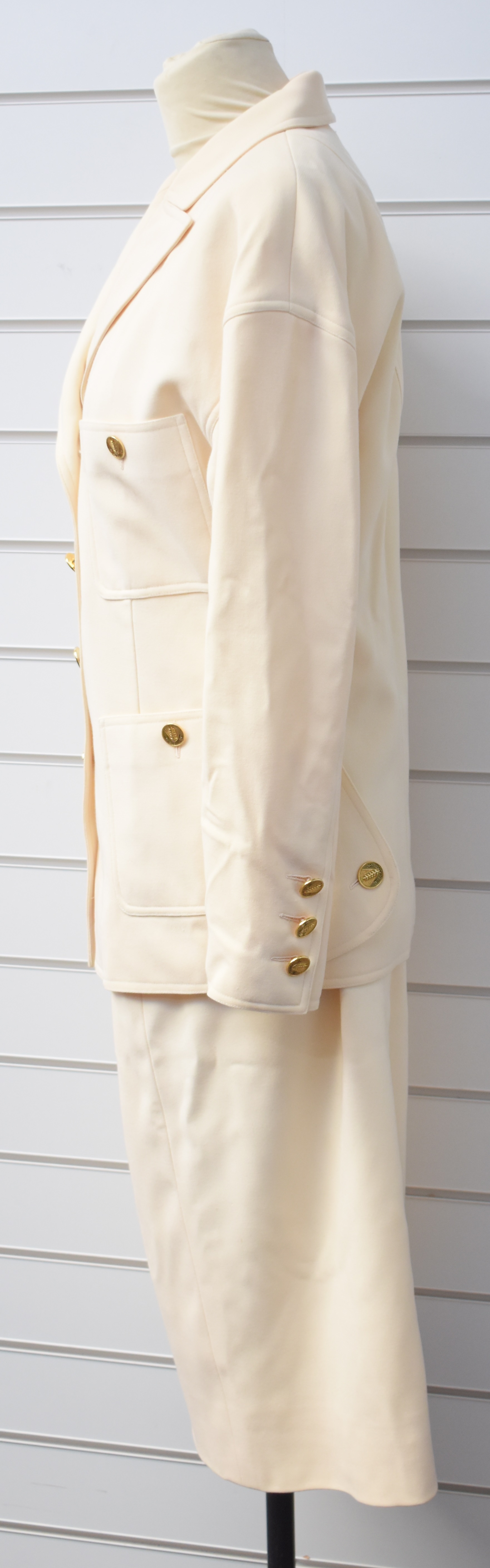 Vintage Chanel Boutique ladies skirt suit comprising jacket and skirt, both with Chanel labels and - Image 3 of 13