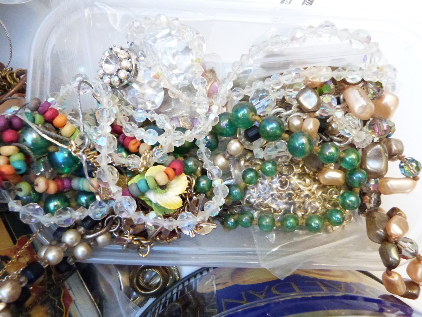 A collection of jewellery including a large collection of chains, brooches, vintage earrings, - Image 6 of 7