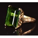 A 9ct gold ring set with an emerald cut tourmaline, size 6.5g, size K