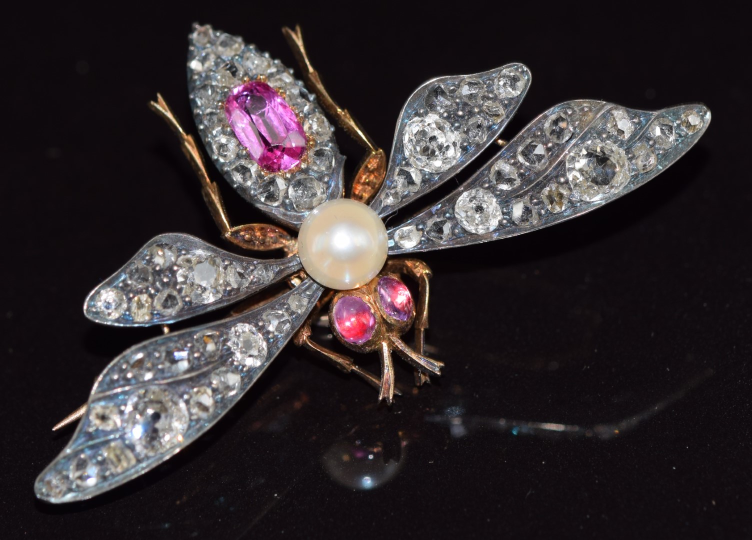 A c1880 gold and silver brooch in the form of a fly set with a natural pearl, pink sapphires, old - Image 2 of 8