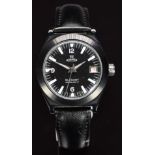 Roamer Elegant Popular gentleman's wristwatch with date aperture, luminous hands, white hour