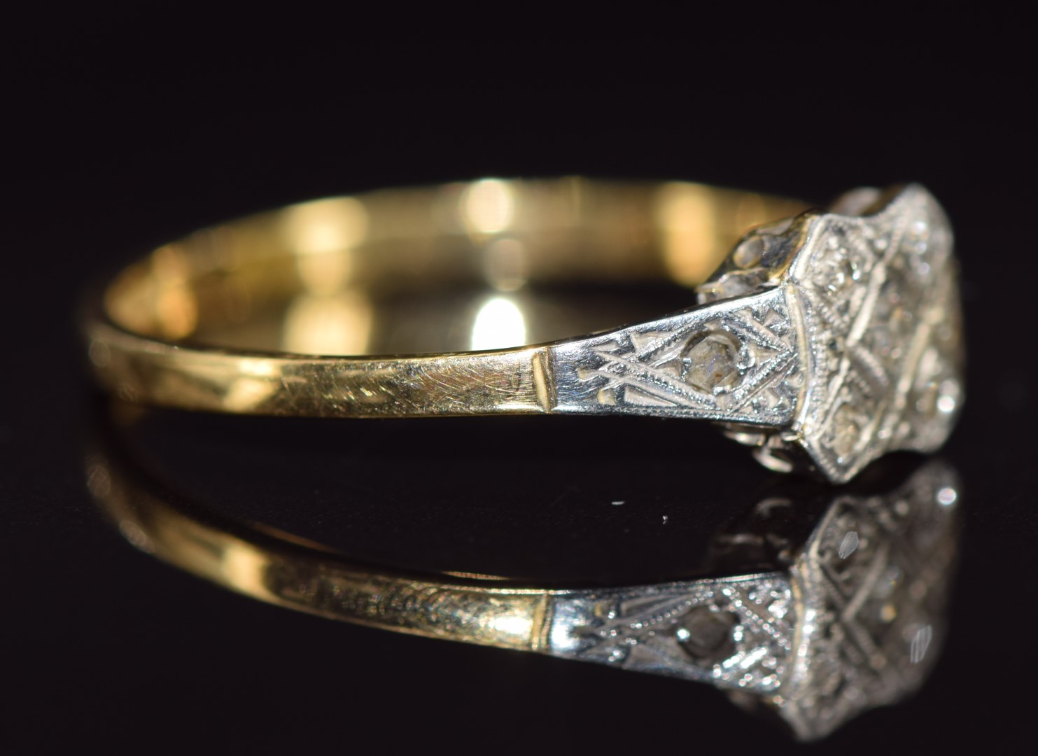 Art Deco 18ct gold ring set with diamonds in a platinum setting, 2.8g, size X - Image 2 of 2